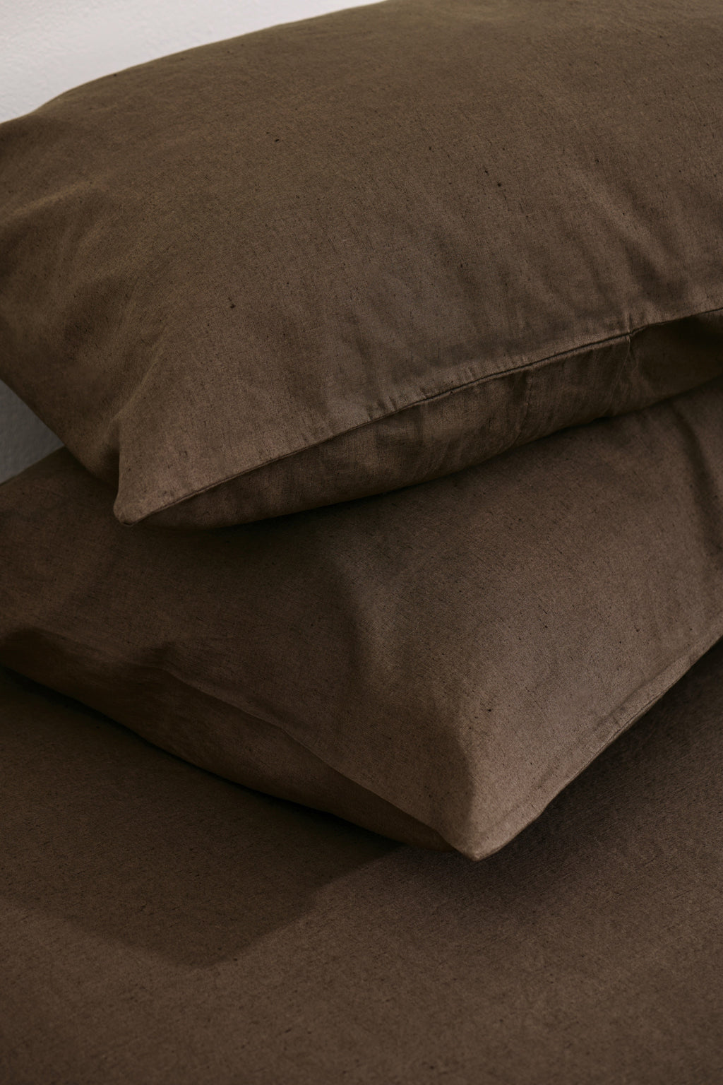 Linen Fitted Sheet and Pillow Set