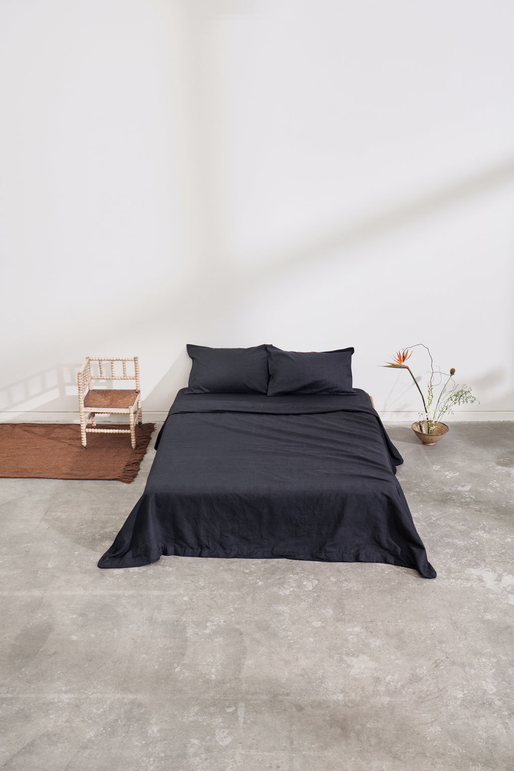 Linen Fitted Sheet and Pillow Set