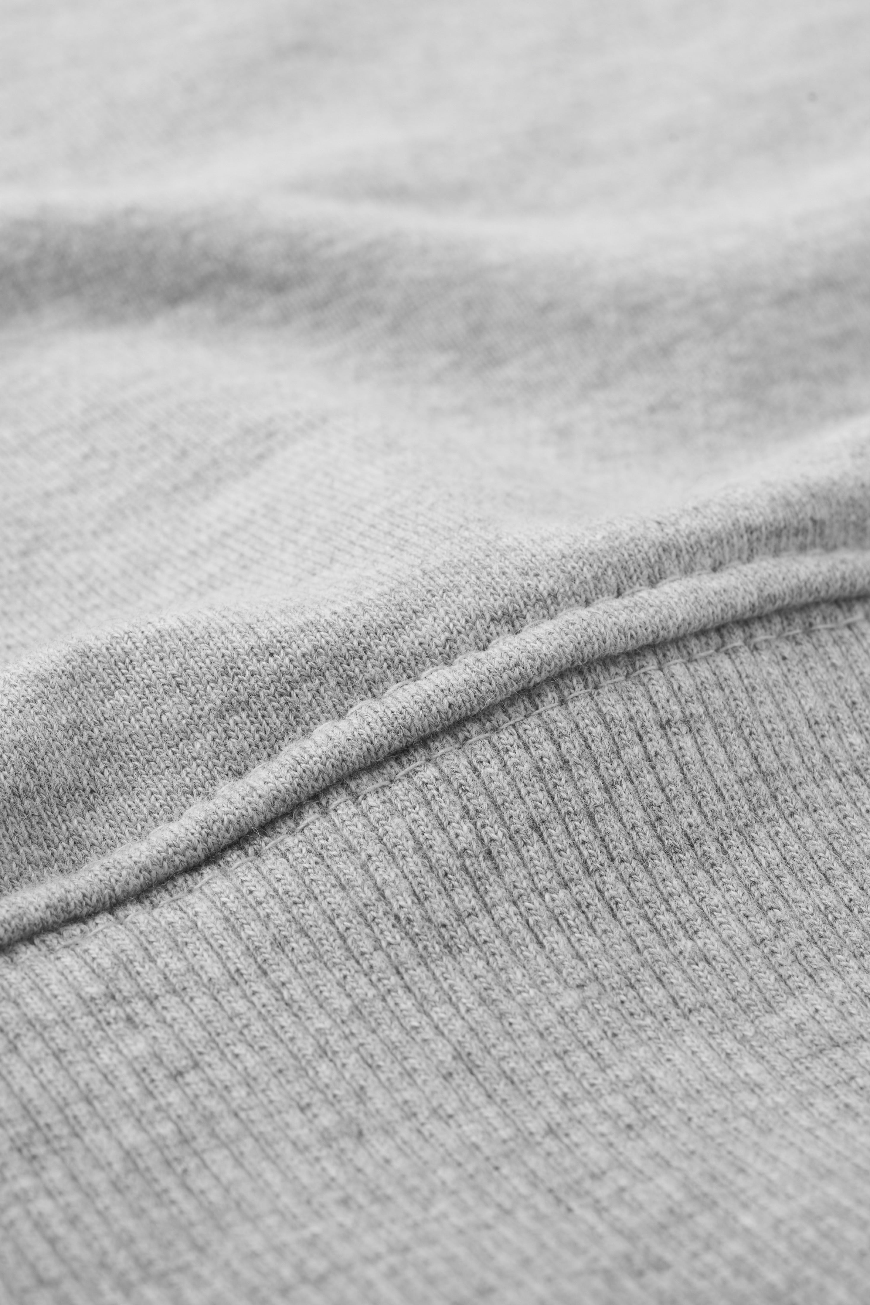 Unisex Essential Sweatshirt in Heather Grey