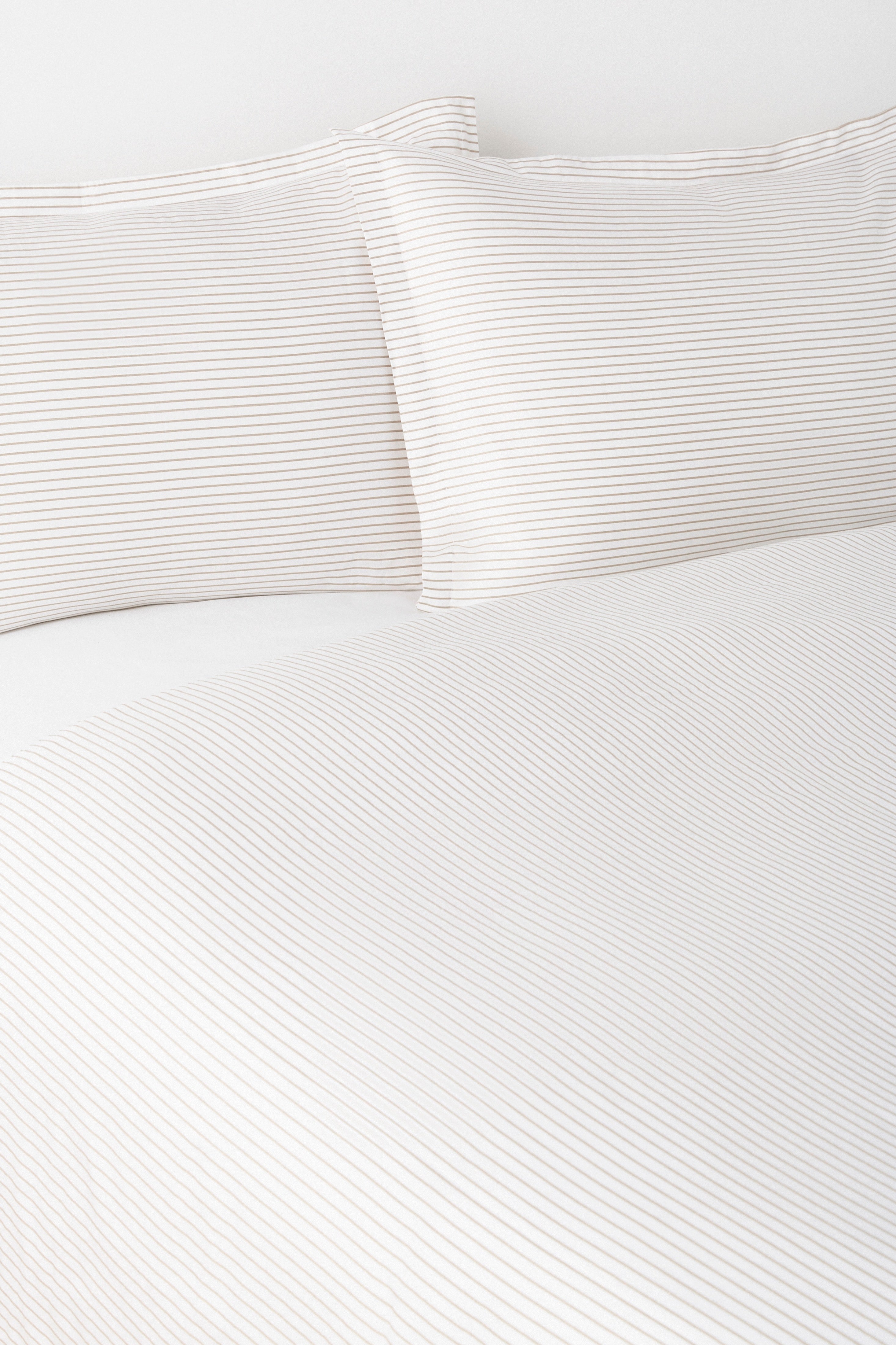 Duvet Cover and Sham Set in Cashmere/White Microstripe