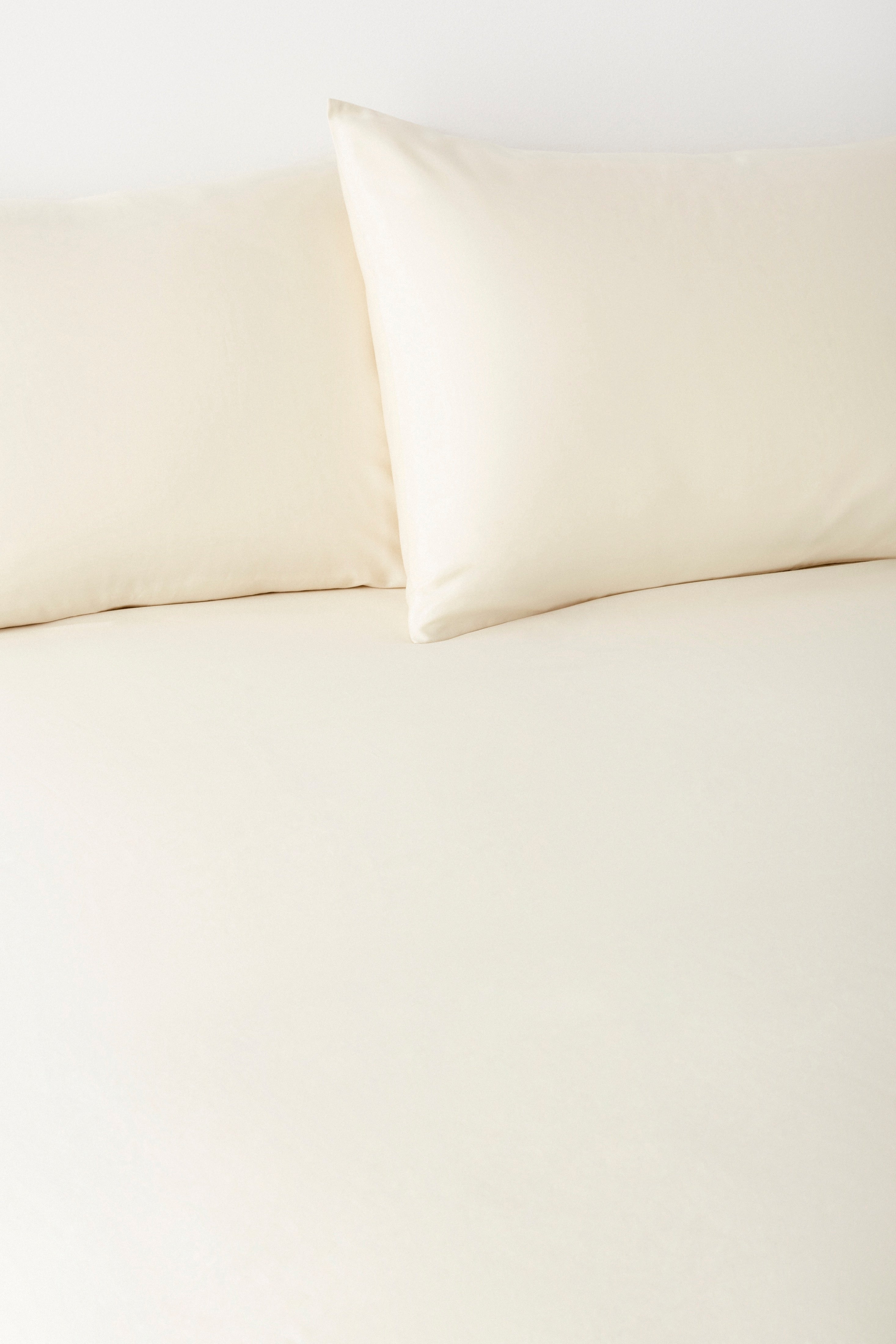 Fitted Sheet and Pillowcase Set