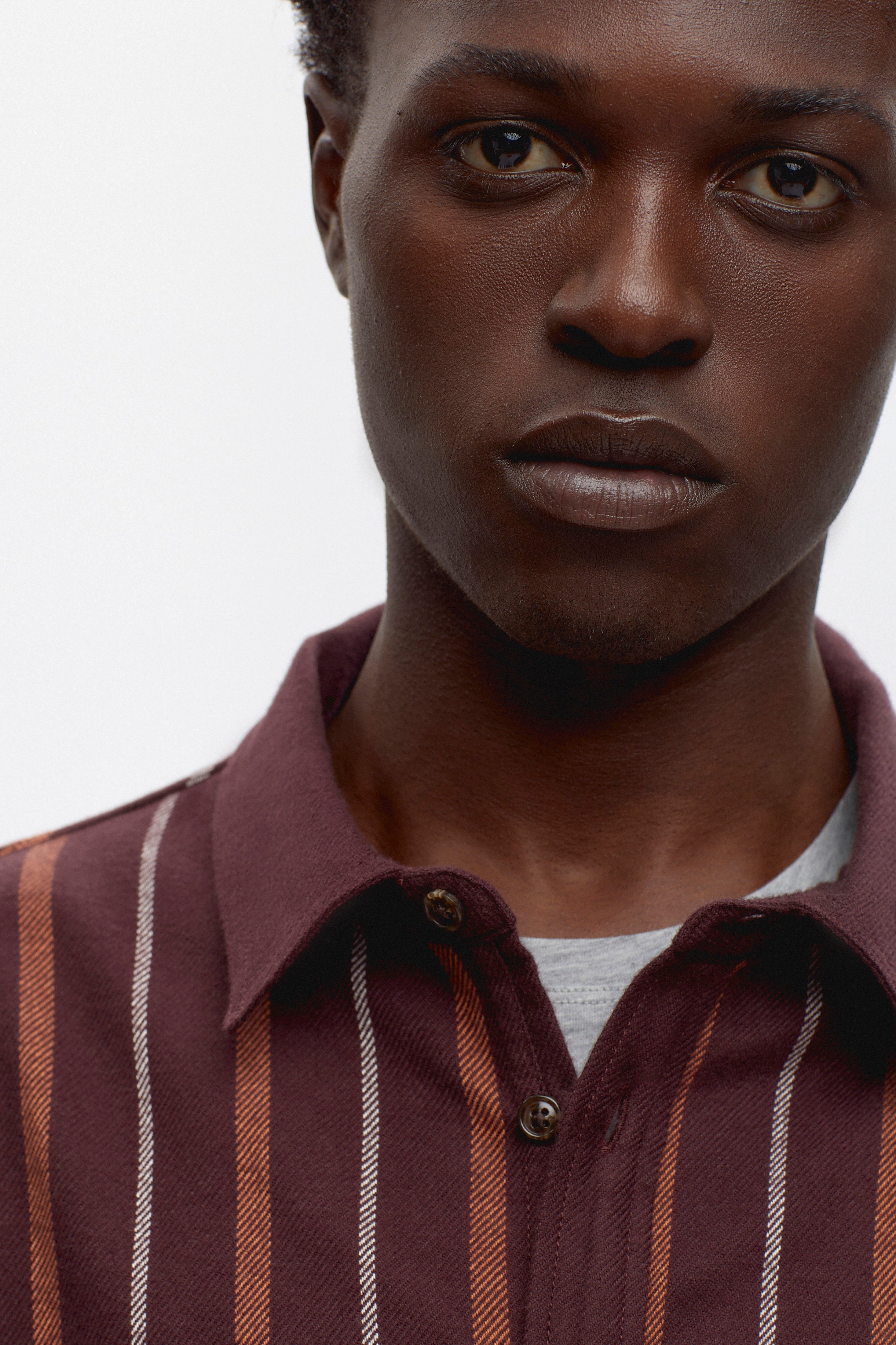 Men's Abaza Shirt in Burgundy