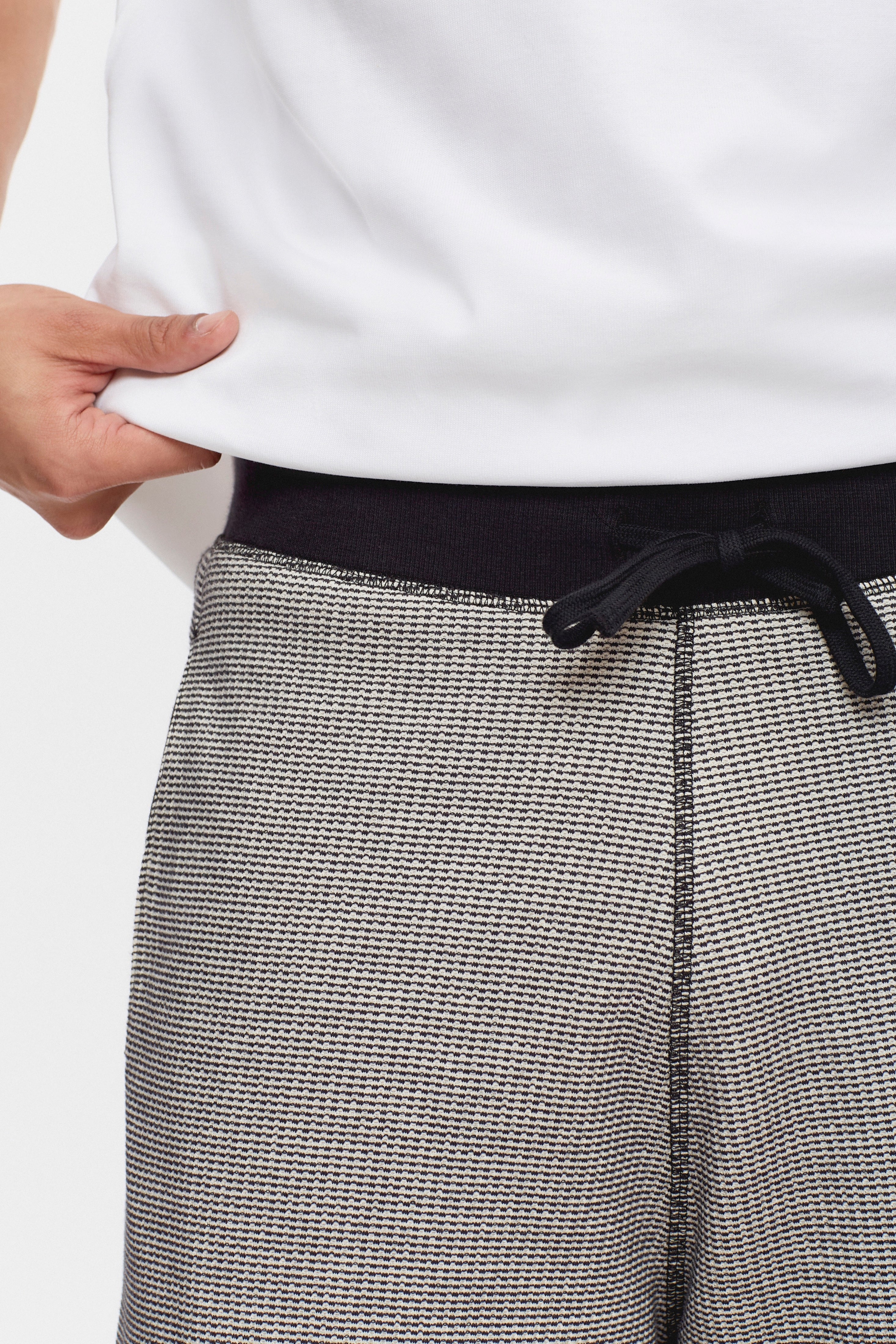 Men's Atlas 2-Tone Waffle Short in Marshmallow/Black