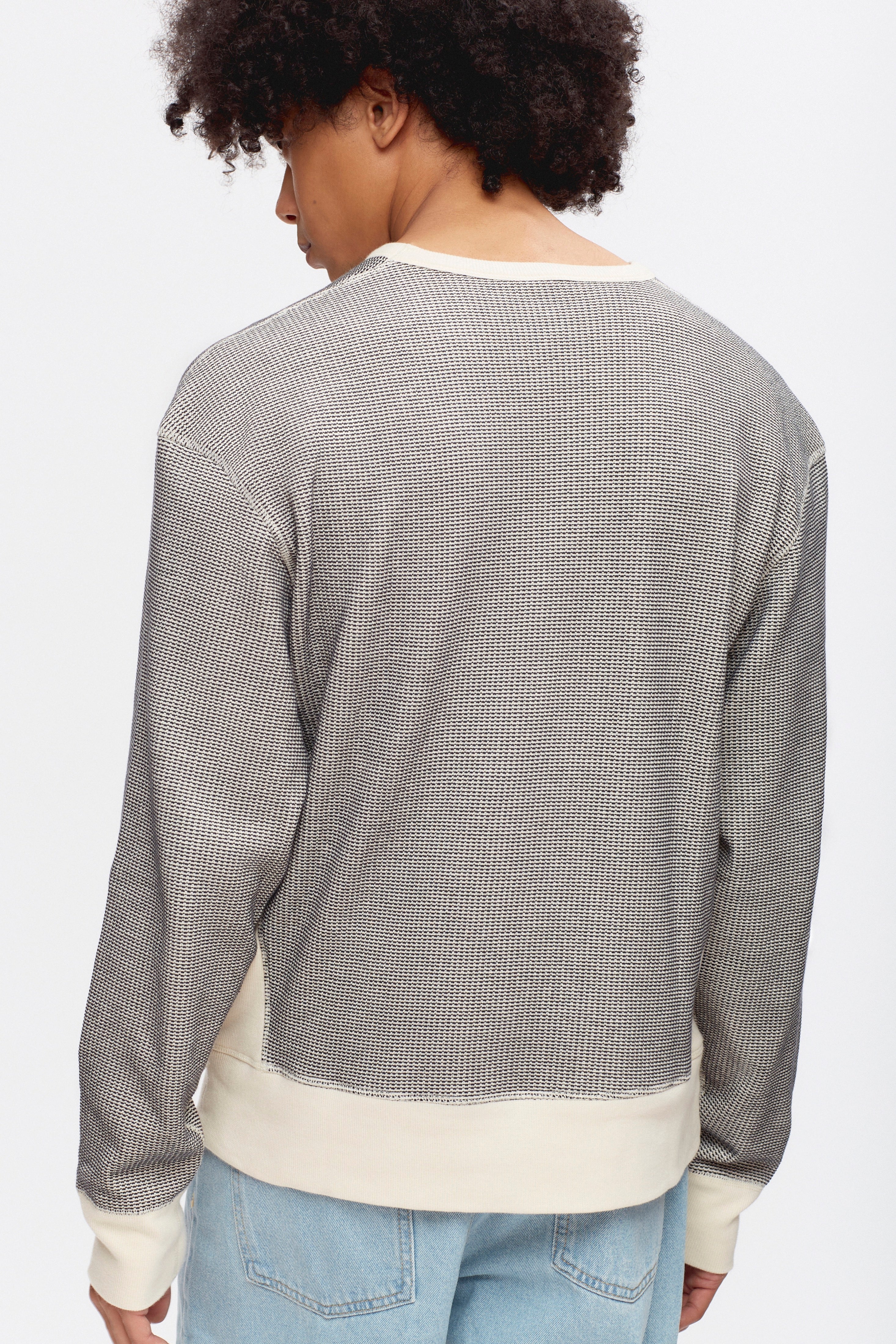 Men's Atlas 2-Tone Waffle Sweatshirt in Marshmallow/Black