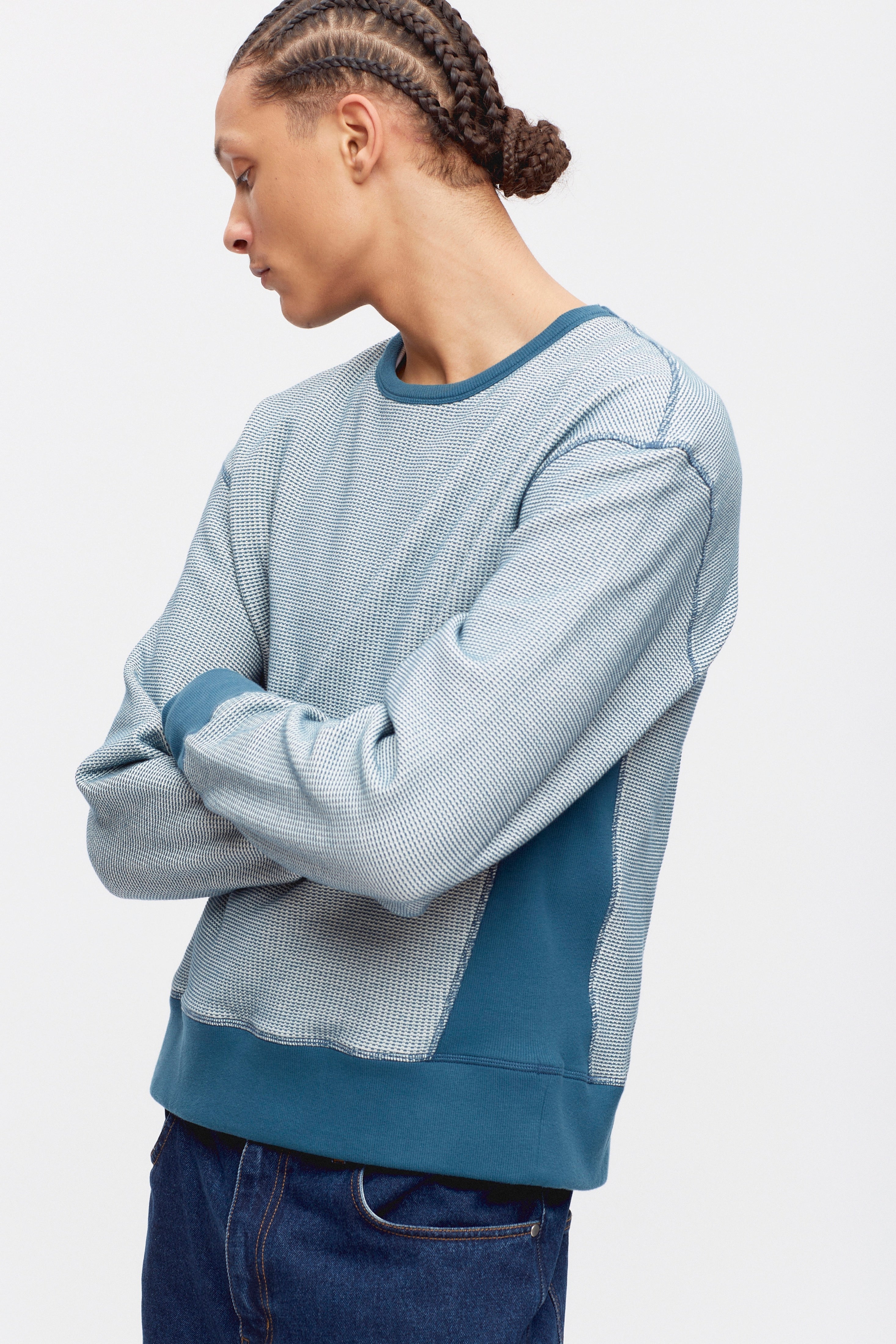 Men's Atlas 2-Tone Waffle Sweatshirt in Marshmallow/Marine Blue