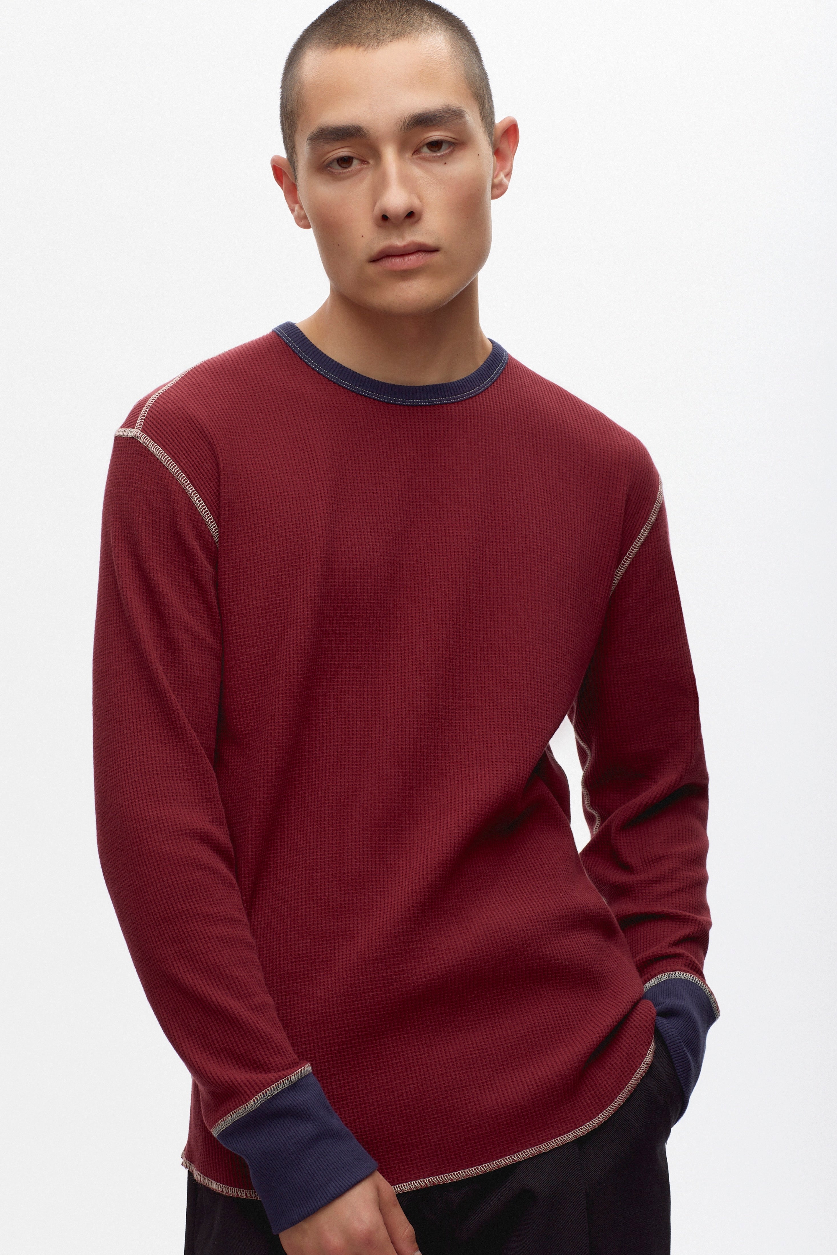 Men's Atlas Waffle Longsleeve in Midnight/Burgundy
