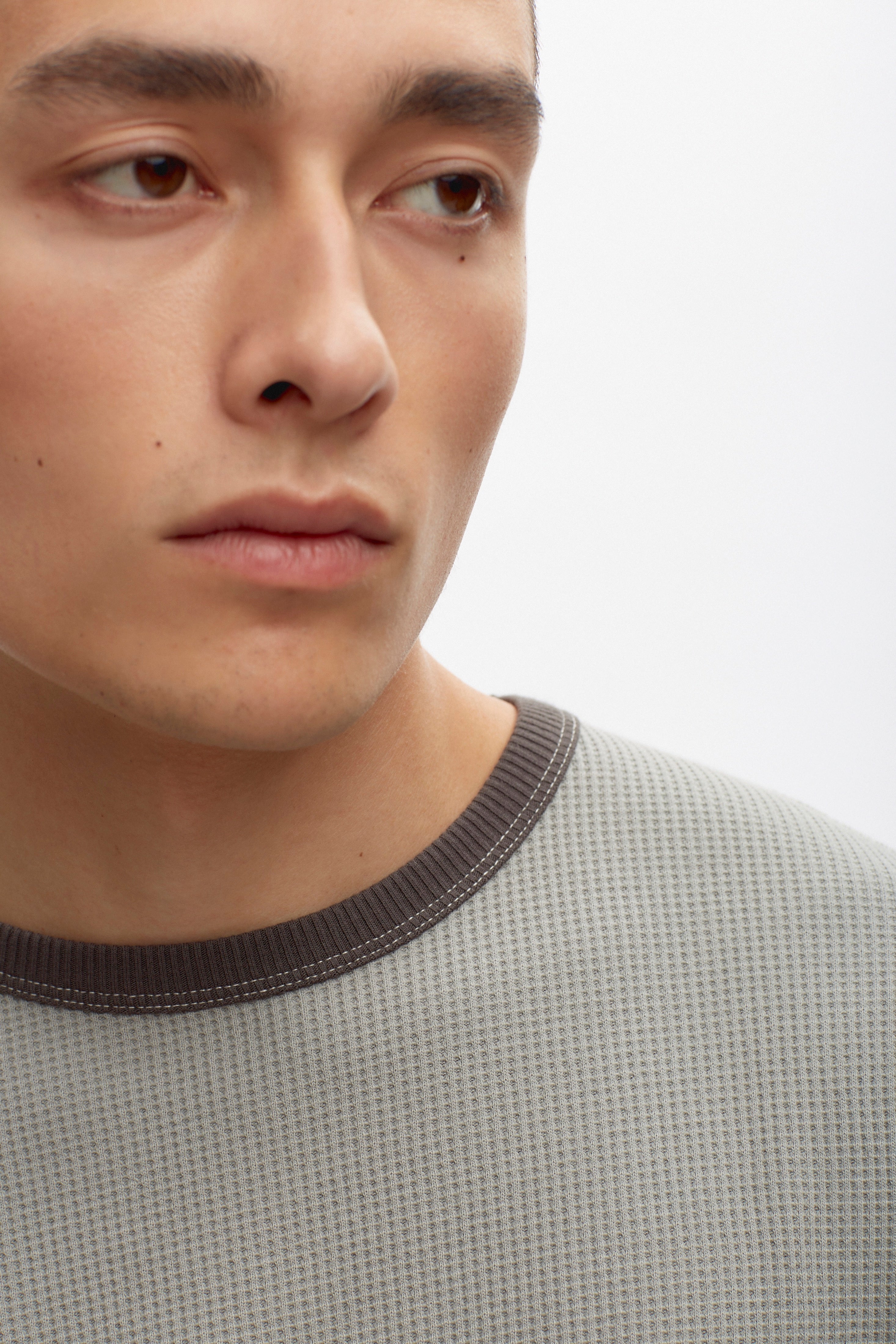 Men's Atlas Waffle Longsleeve in Neutral Grey/Beluga