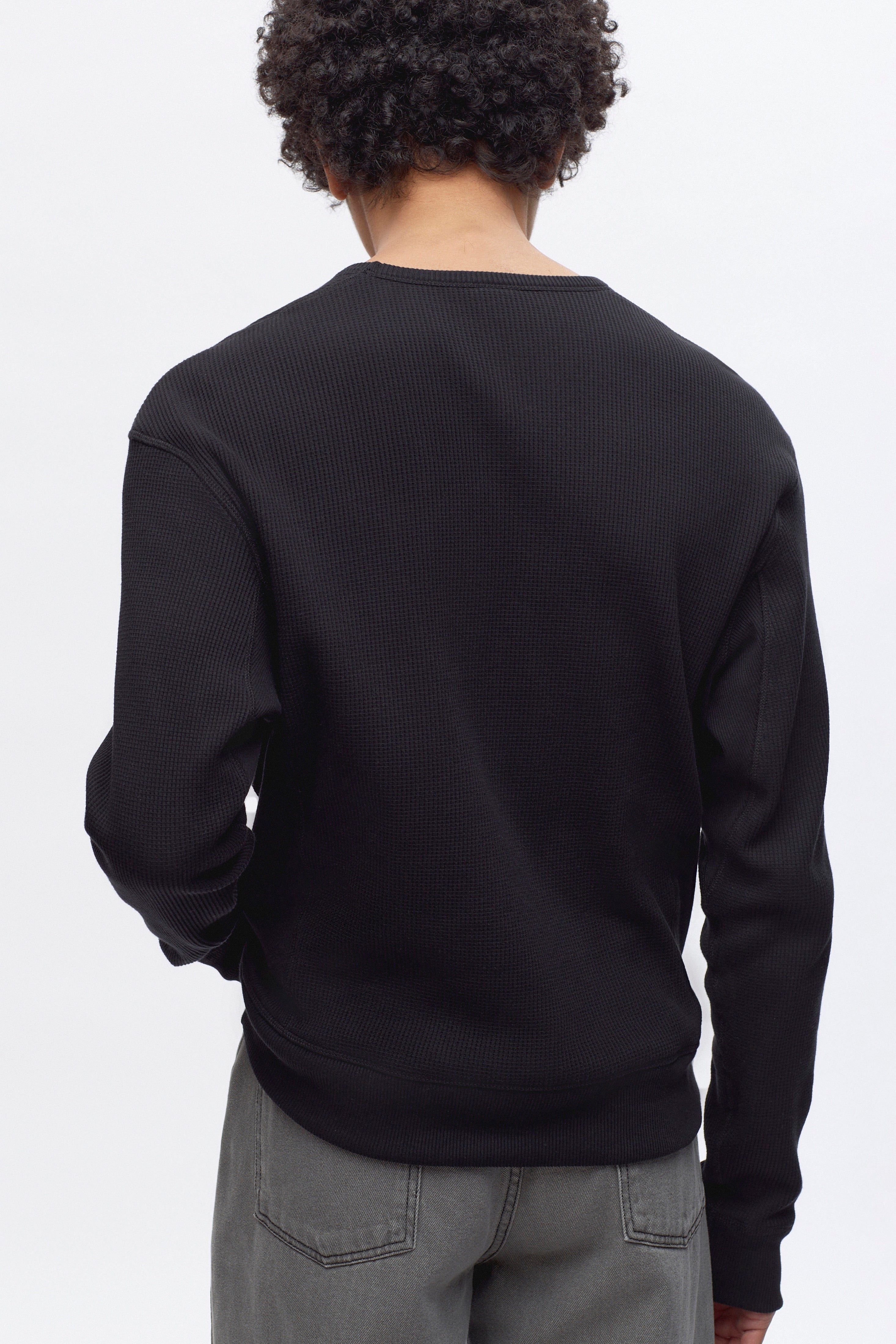 Atlas Sweatshirt in Black