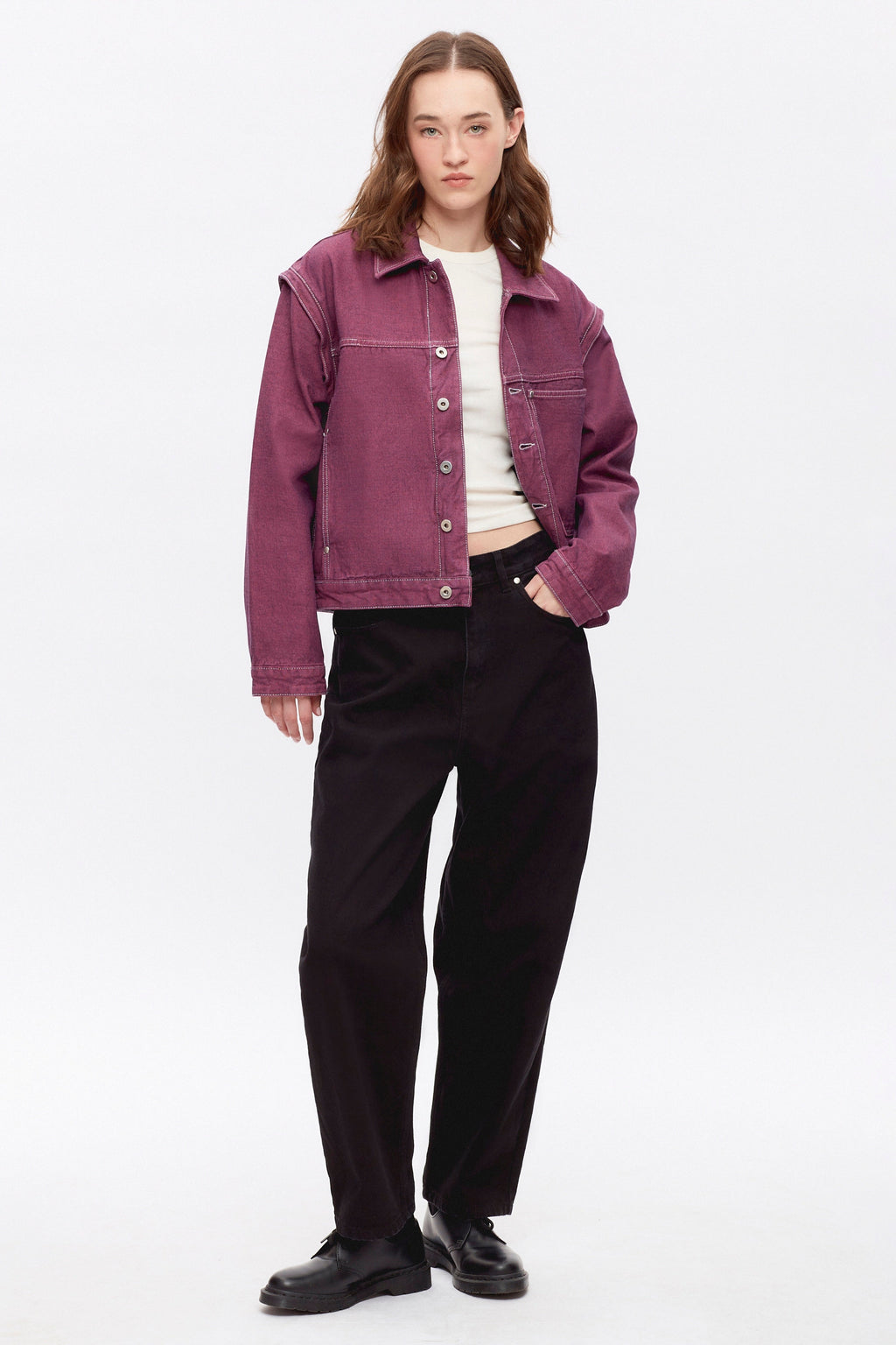 Francis is 5ft 9.5in, a regular size S and wearing a XS.