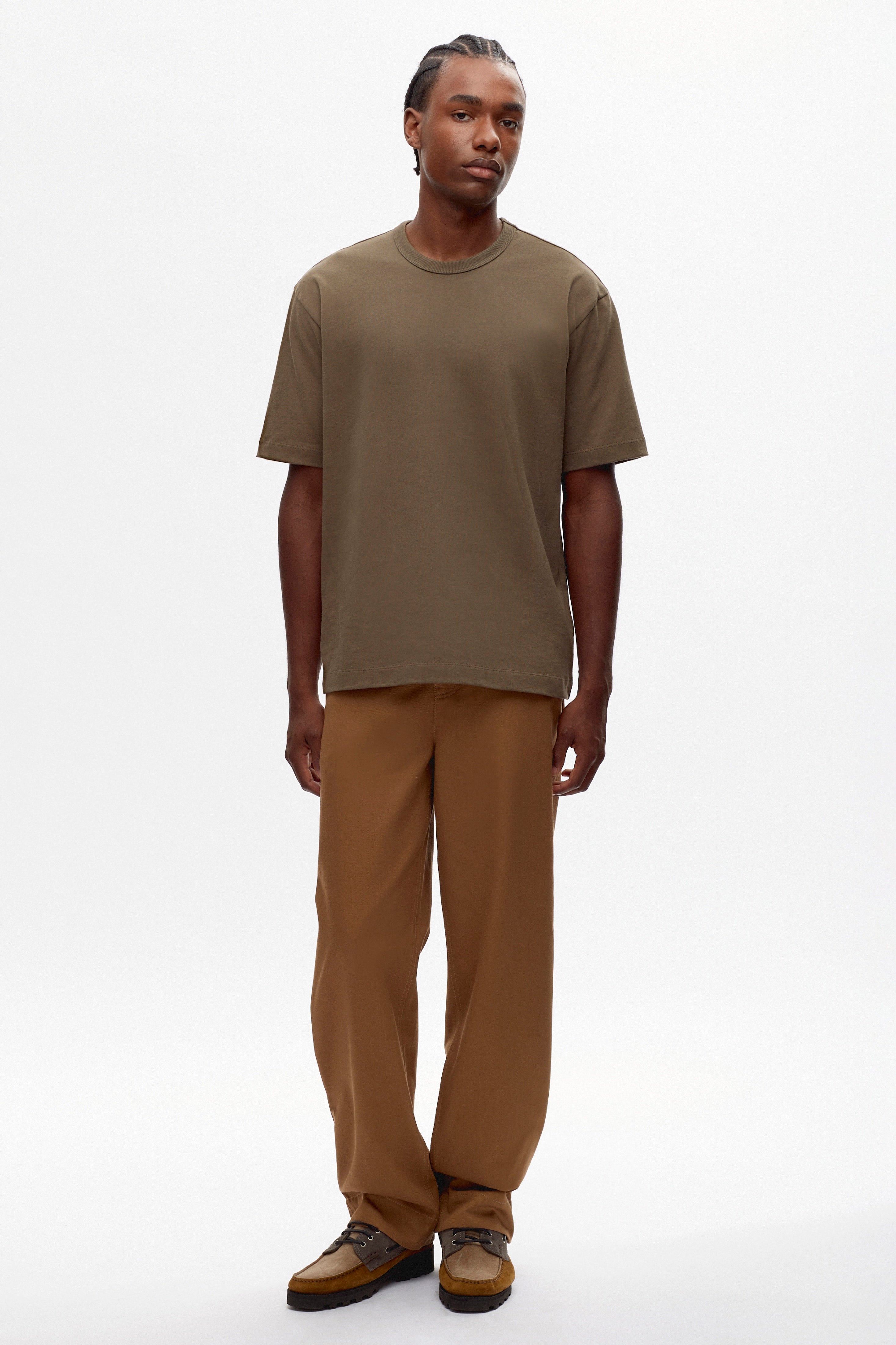 Justus is 6’1" is a regular L, and is wearing an L.