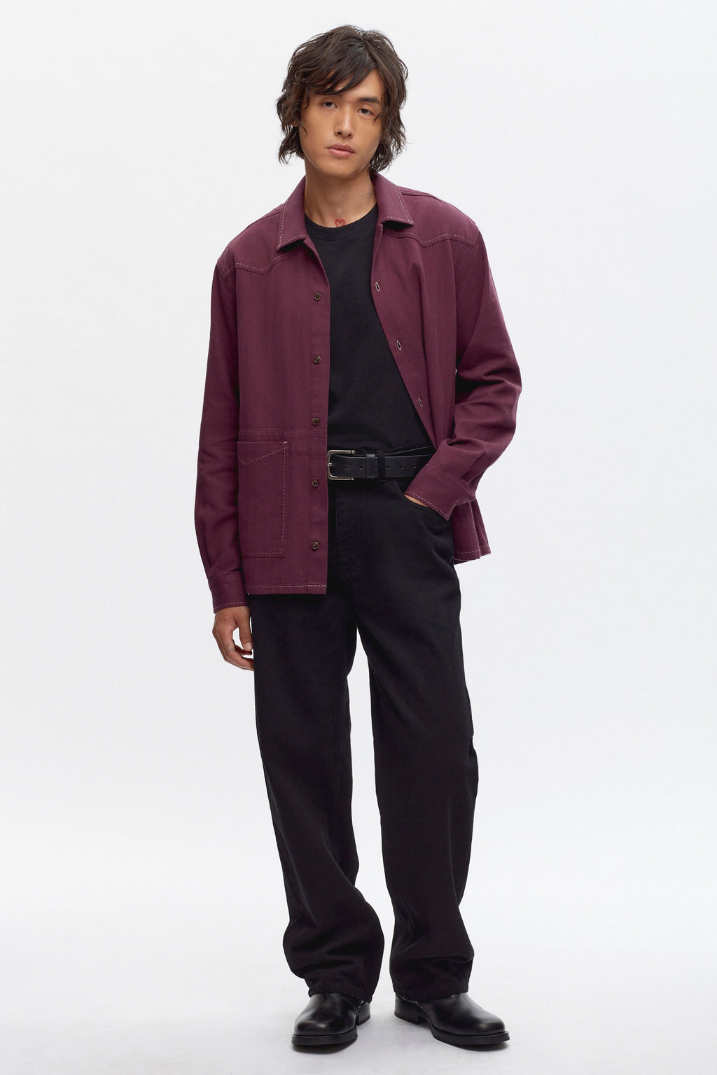 Tashi is 6'0, is a regular 32 and is wearing a 32.