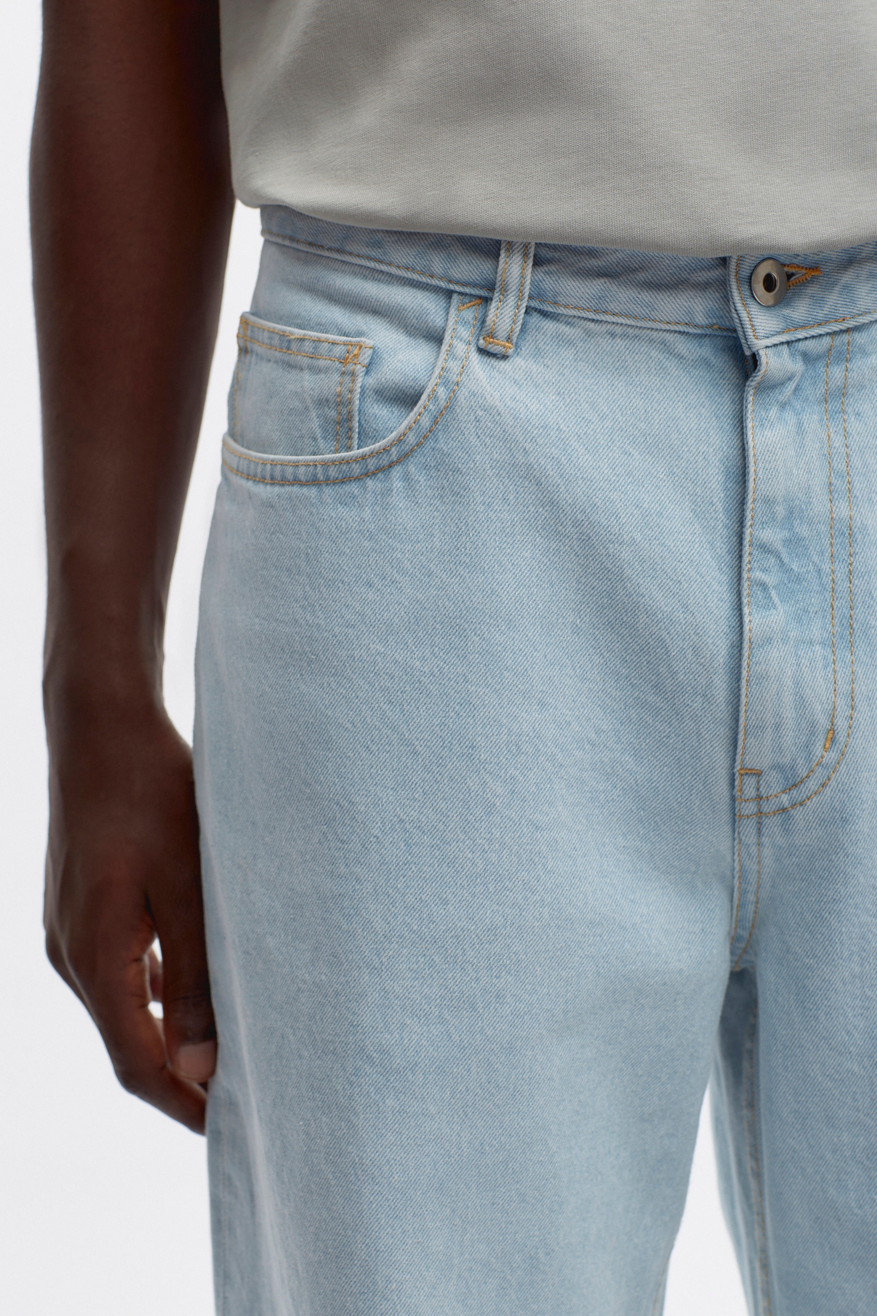 Men’s Memphis Denim in Light Wash