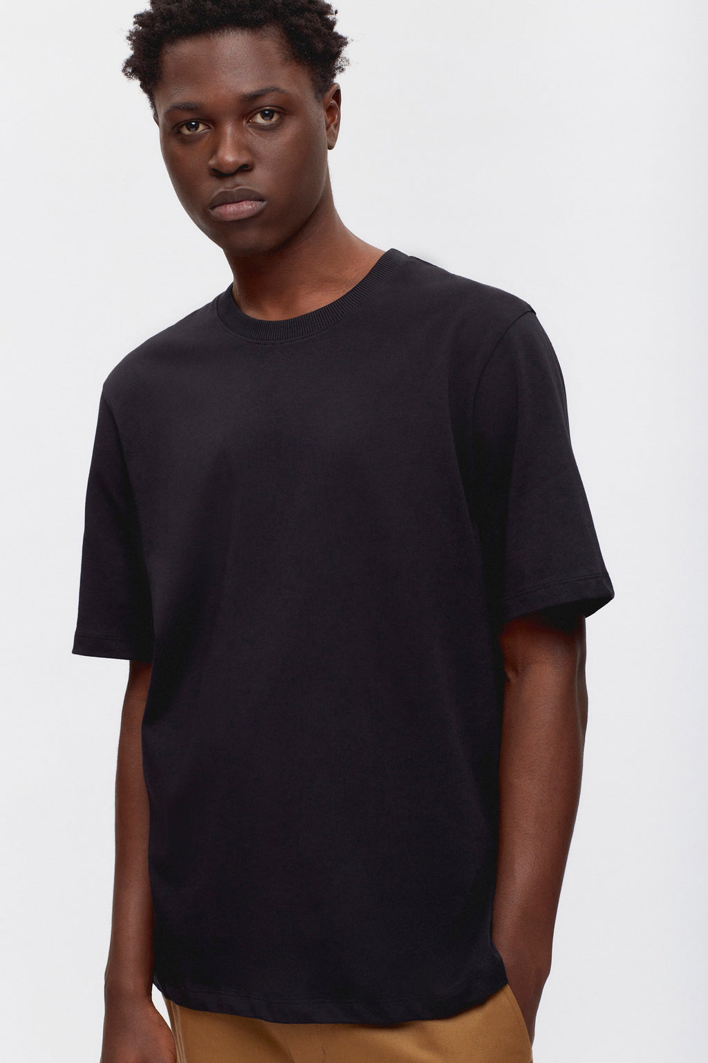 Midweight T-shirt in Black