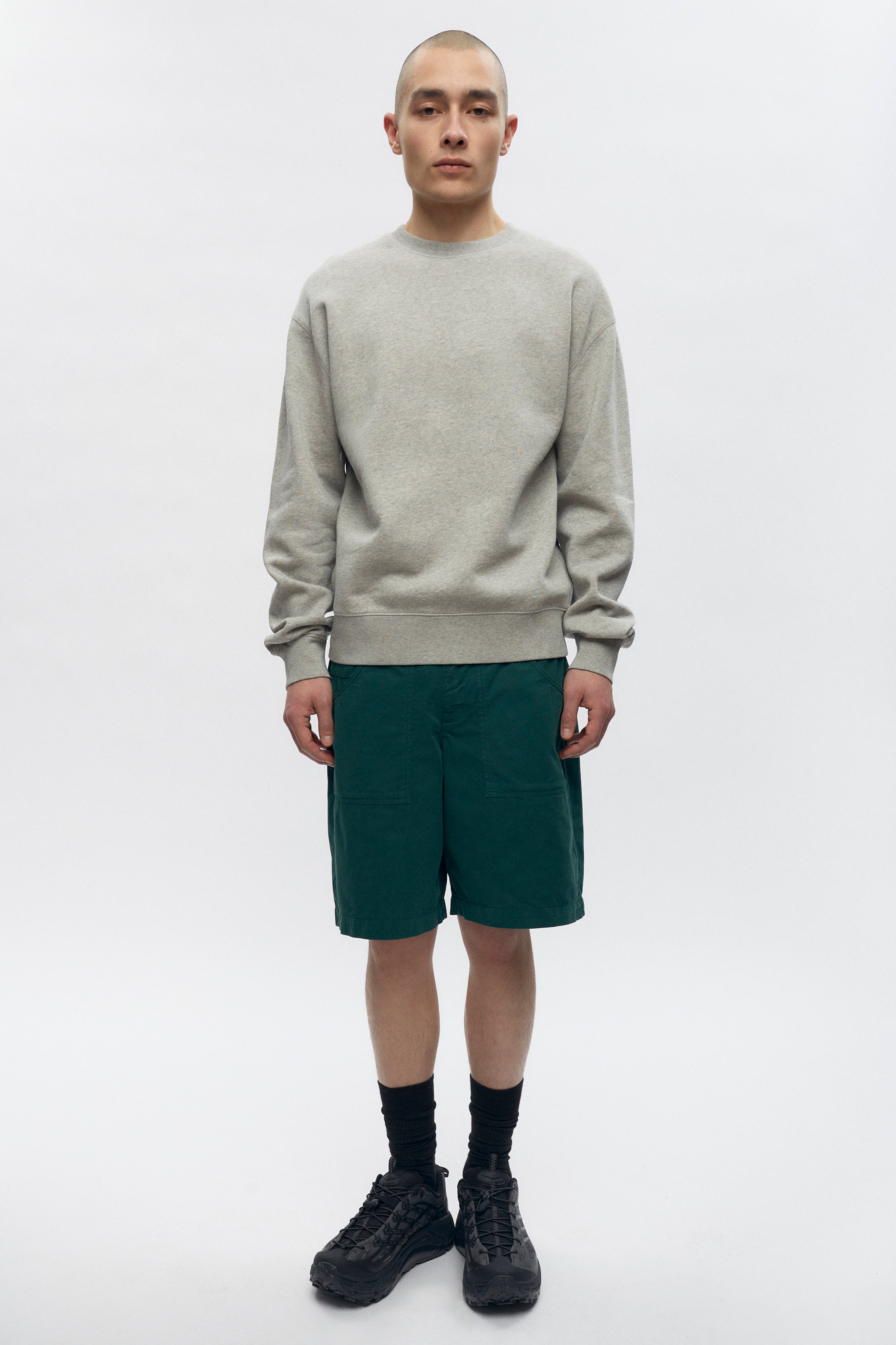 Raphael is 6ft is a regular 30, and is wearing an 32.