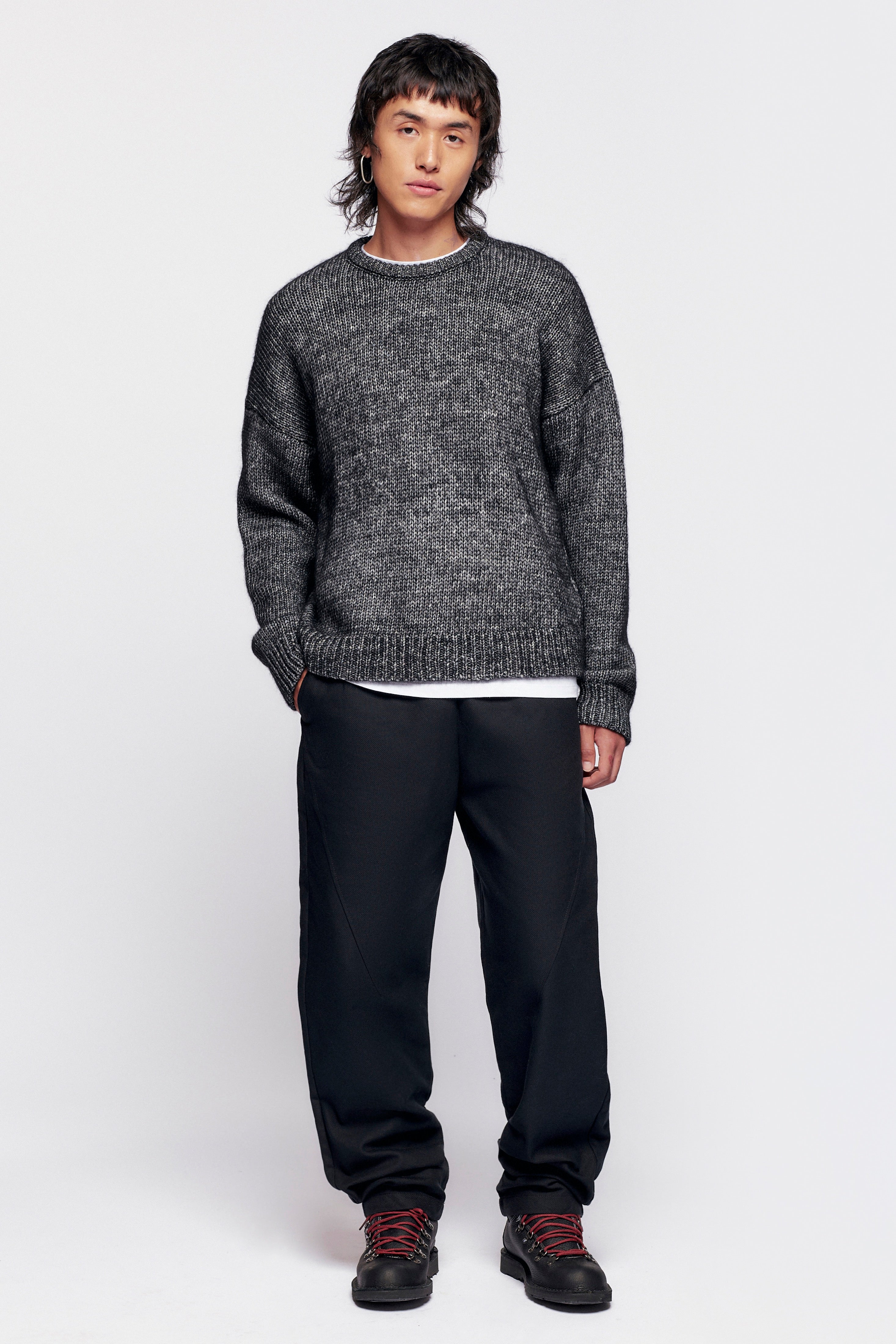 Tashi is 6'0, regular size M, and wearing a size M.