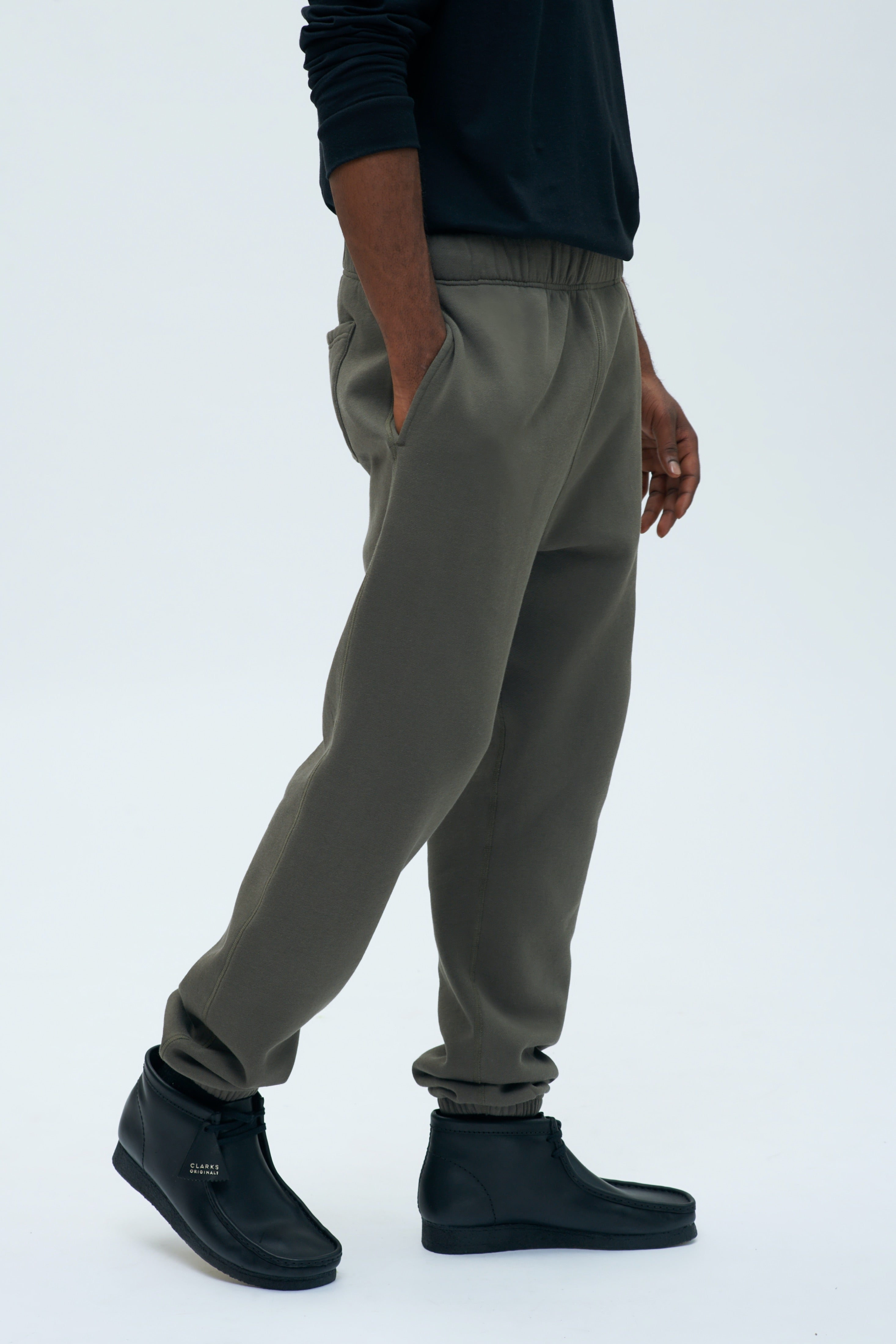 Essential Sweatpant