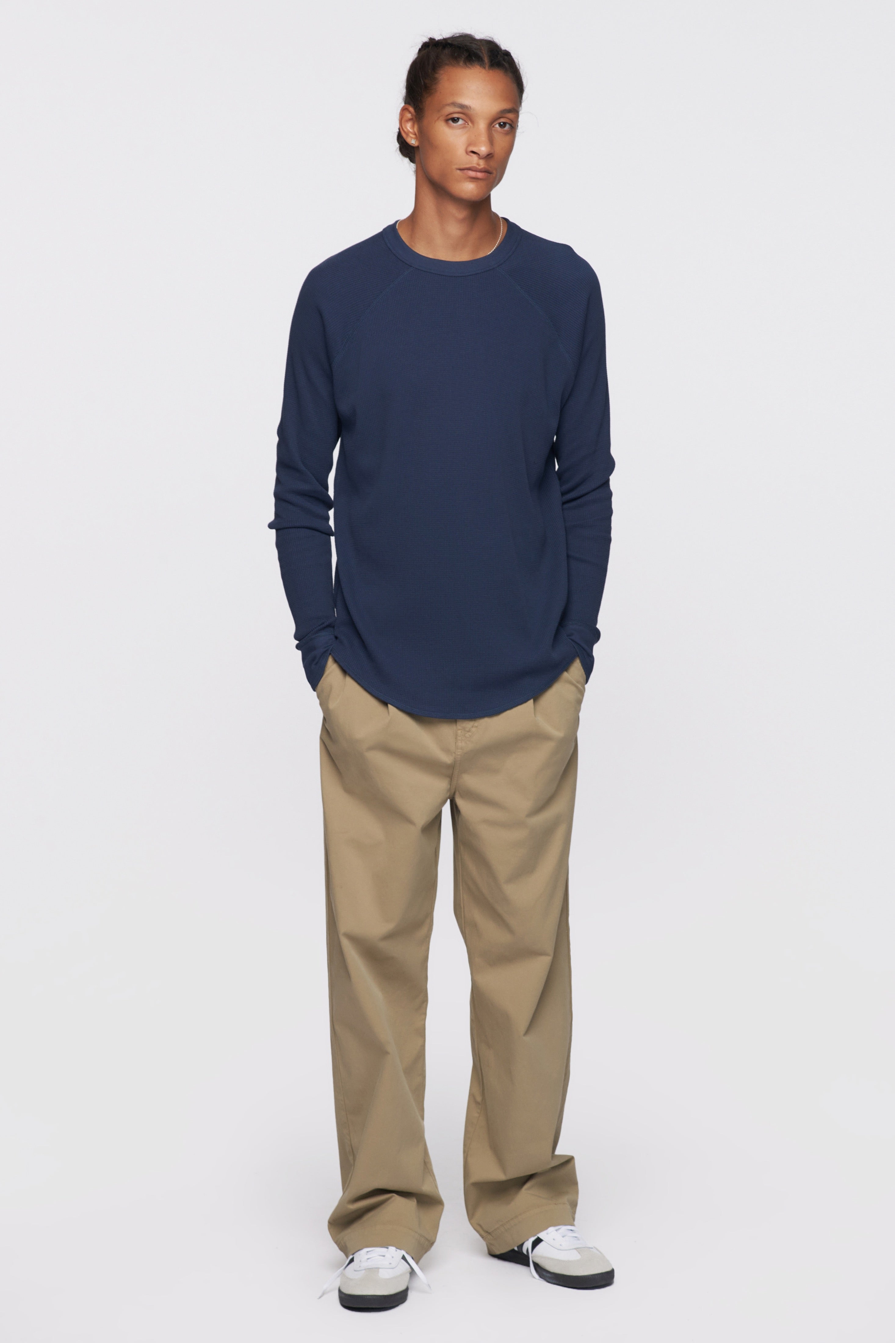 Ethan is 6ft 2in, a regular size S and is wearing a M.