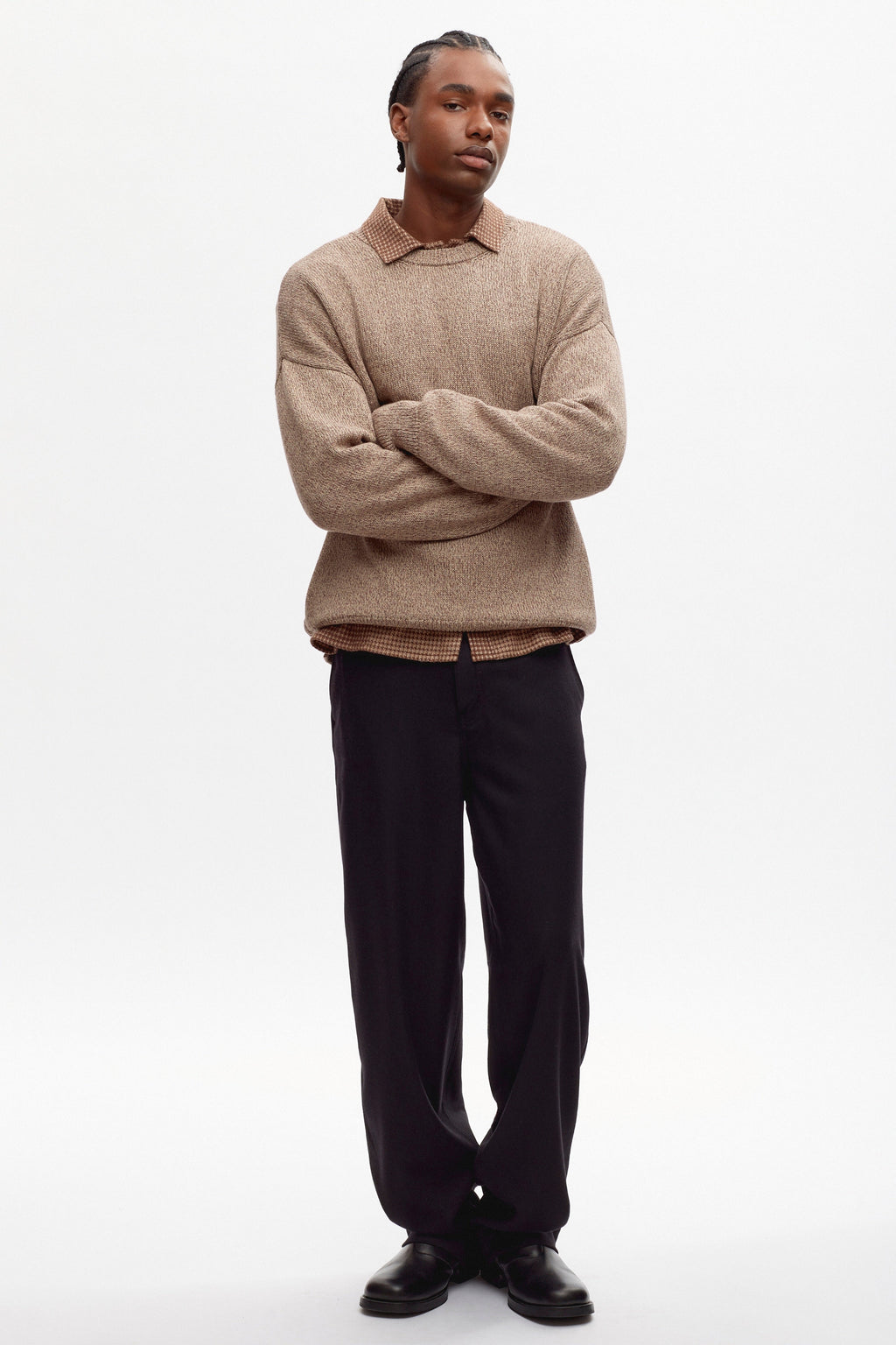 Raphael is 6ft is a regular 30, and is wearing a 30.