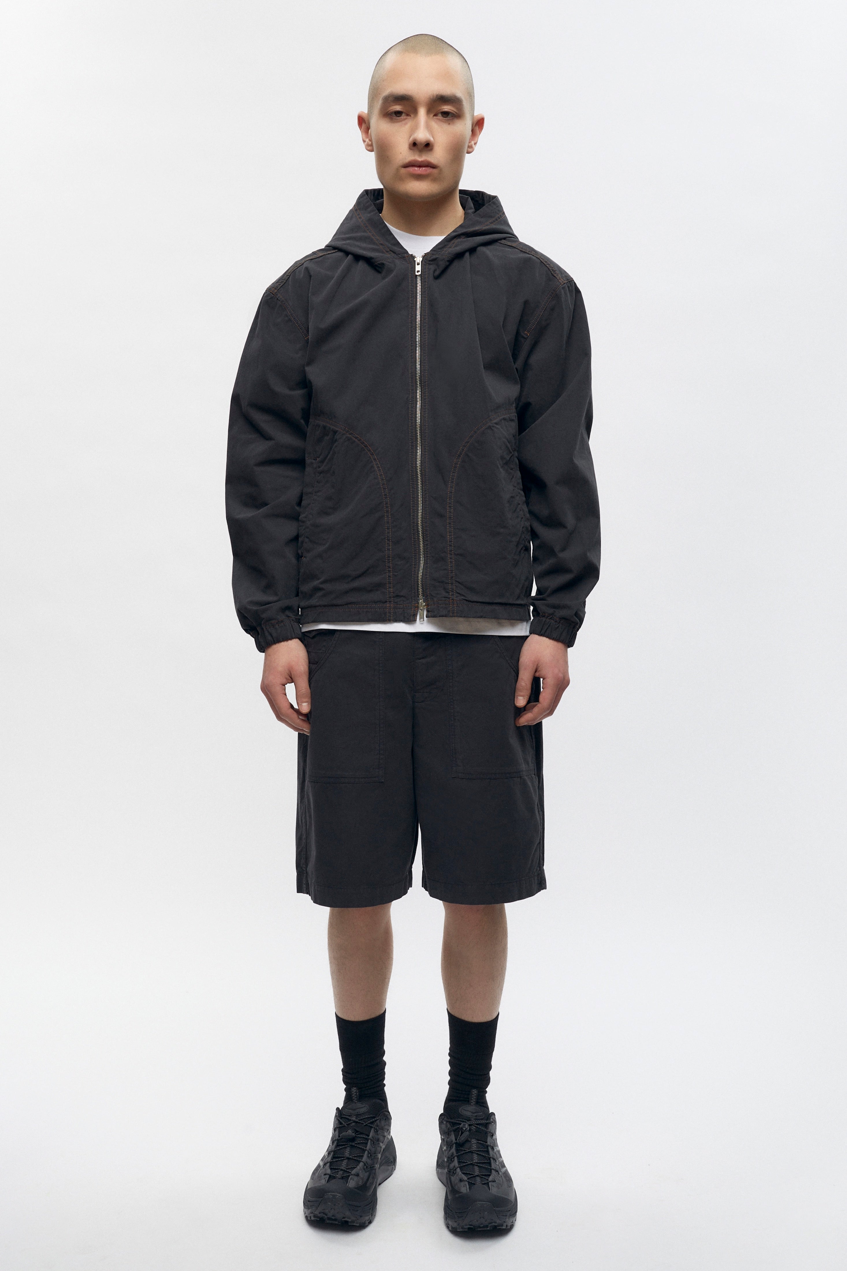 Raphael is 6ft is a regular M, and is wearing an M.