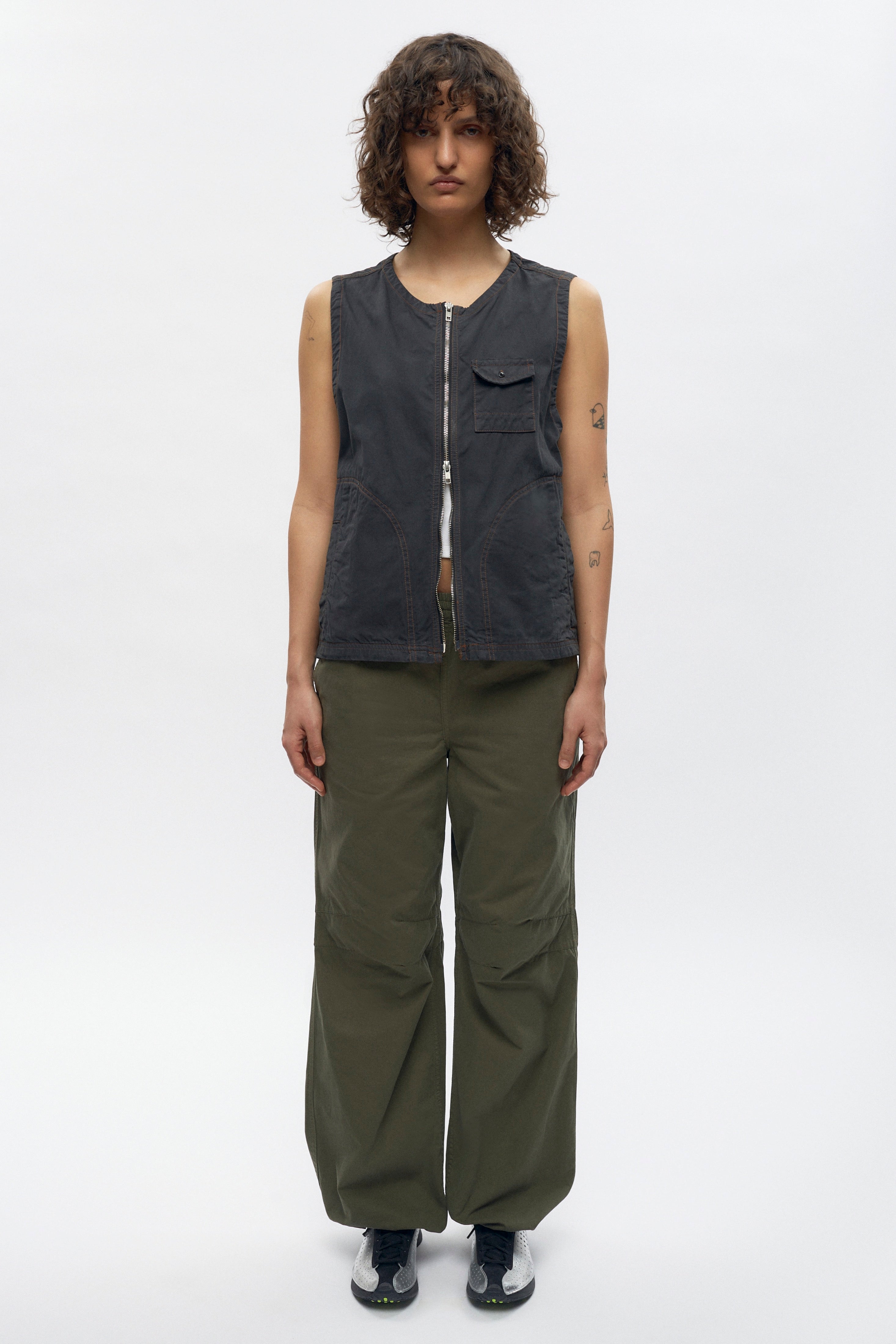 Francis is 5ft 9.5in, a regular size XS and wearing an XS.