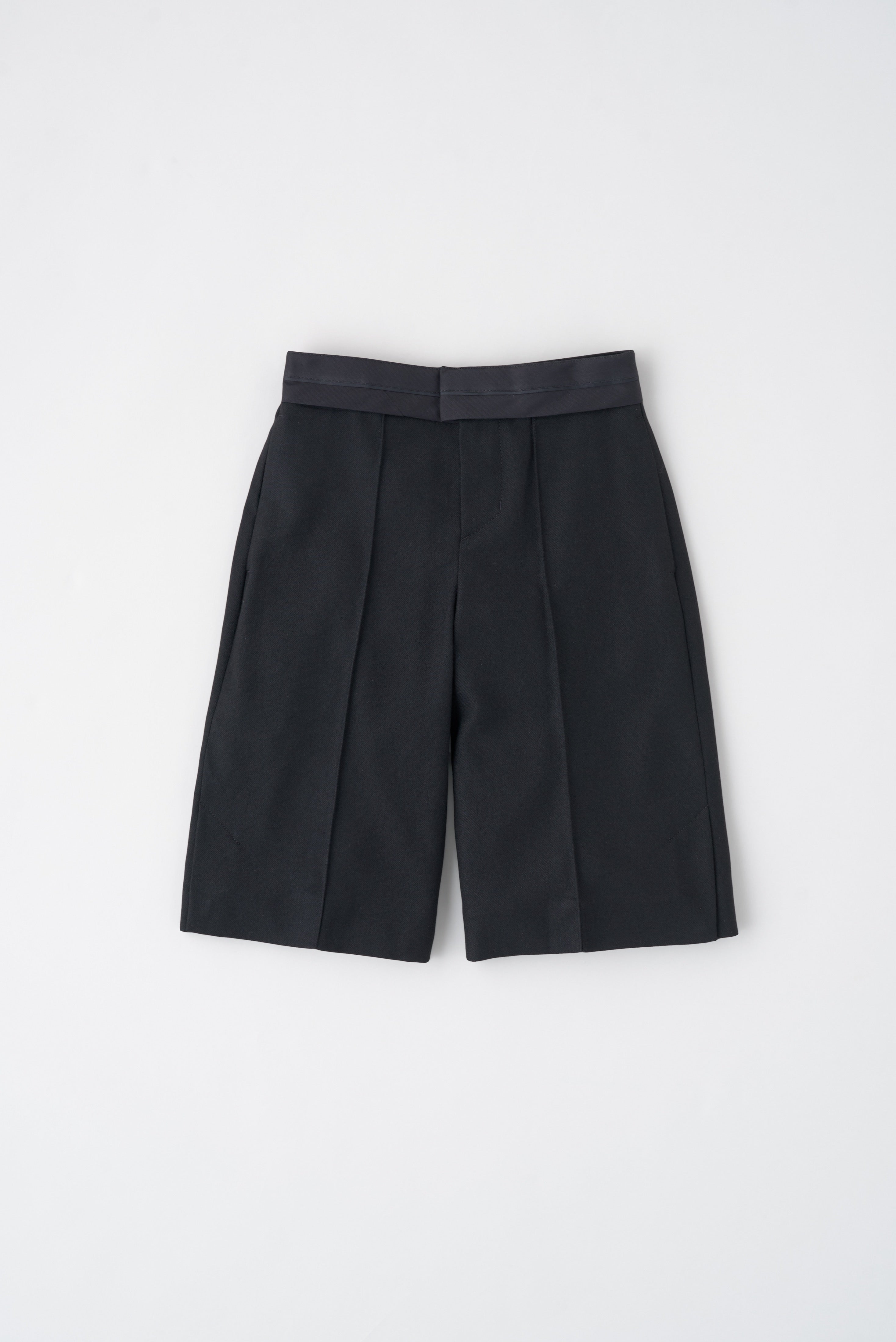 Women's Azhar Shorts in Black