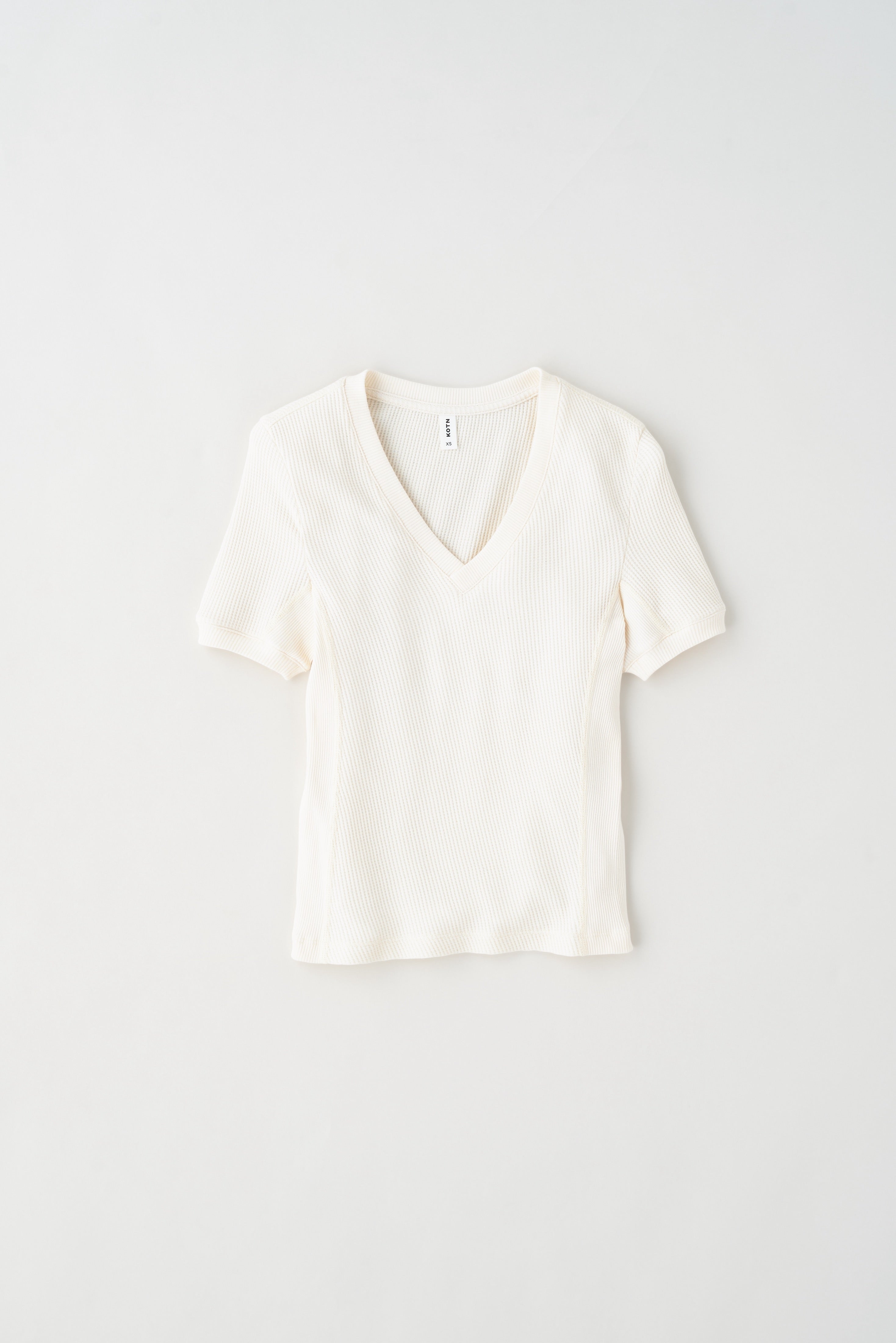 Women's Ahly V-Neck Tee in Natural