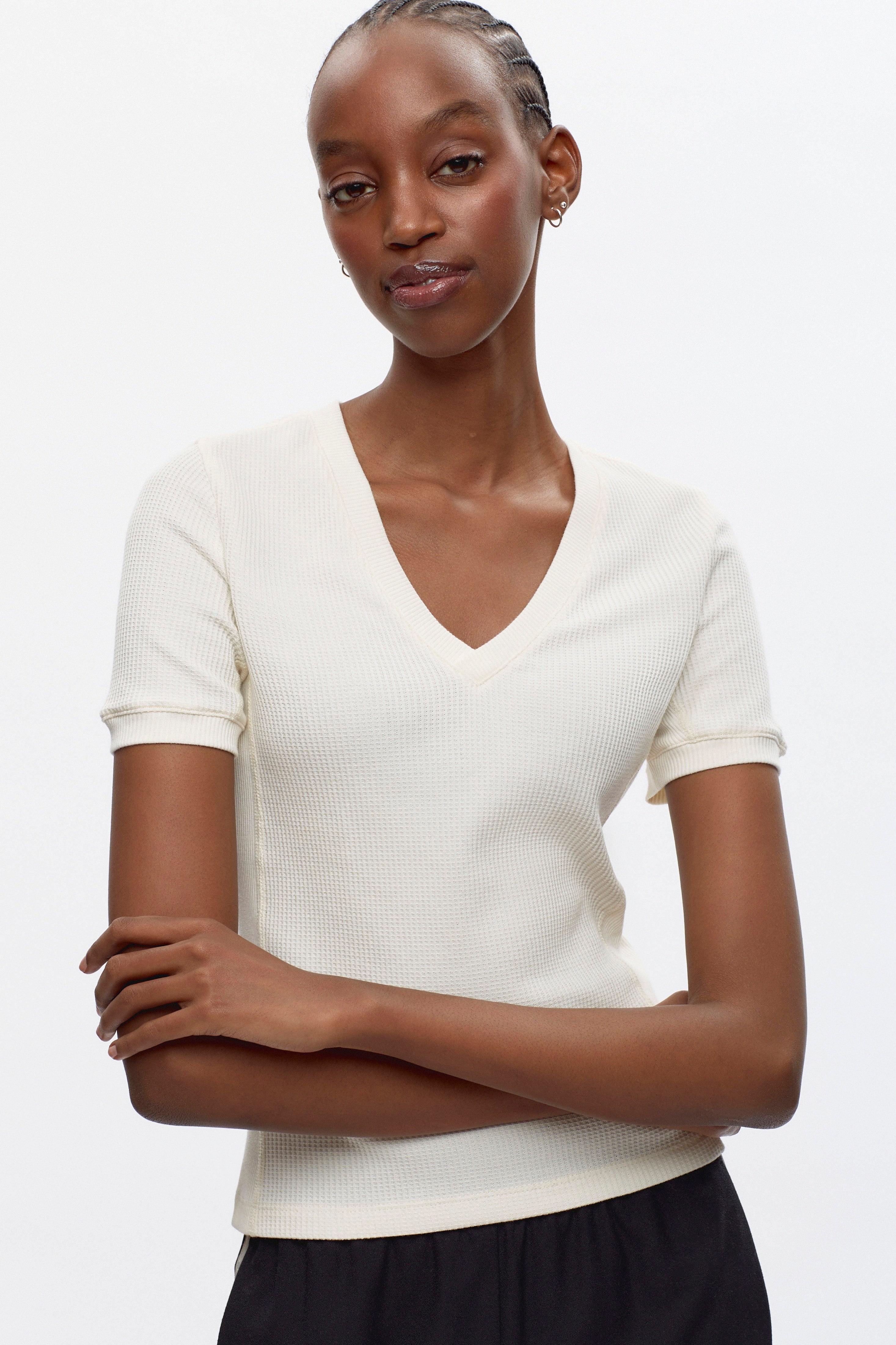 Women's Ahly V-Neck Tee in Natural