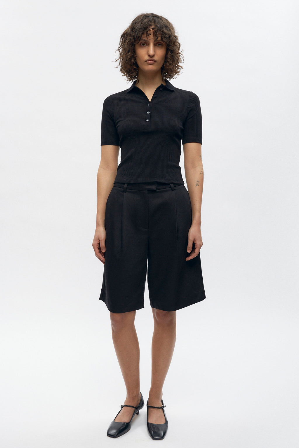 Francis is 5ft 9.5in, a regular size 4 and wearing a 6.