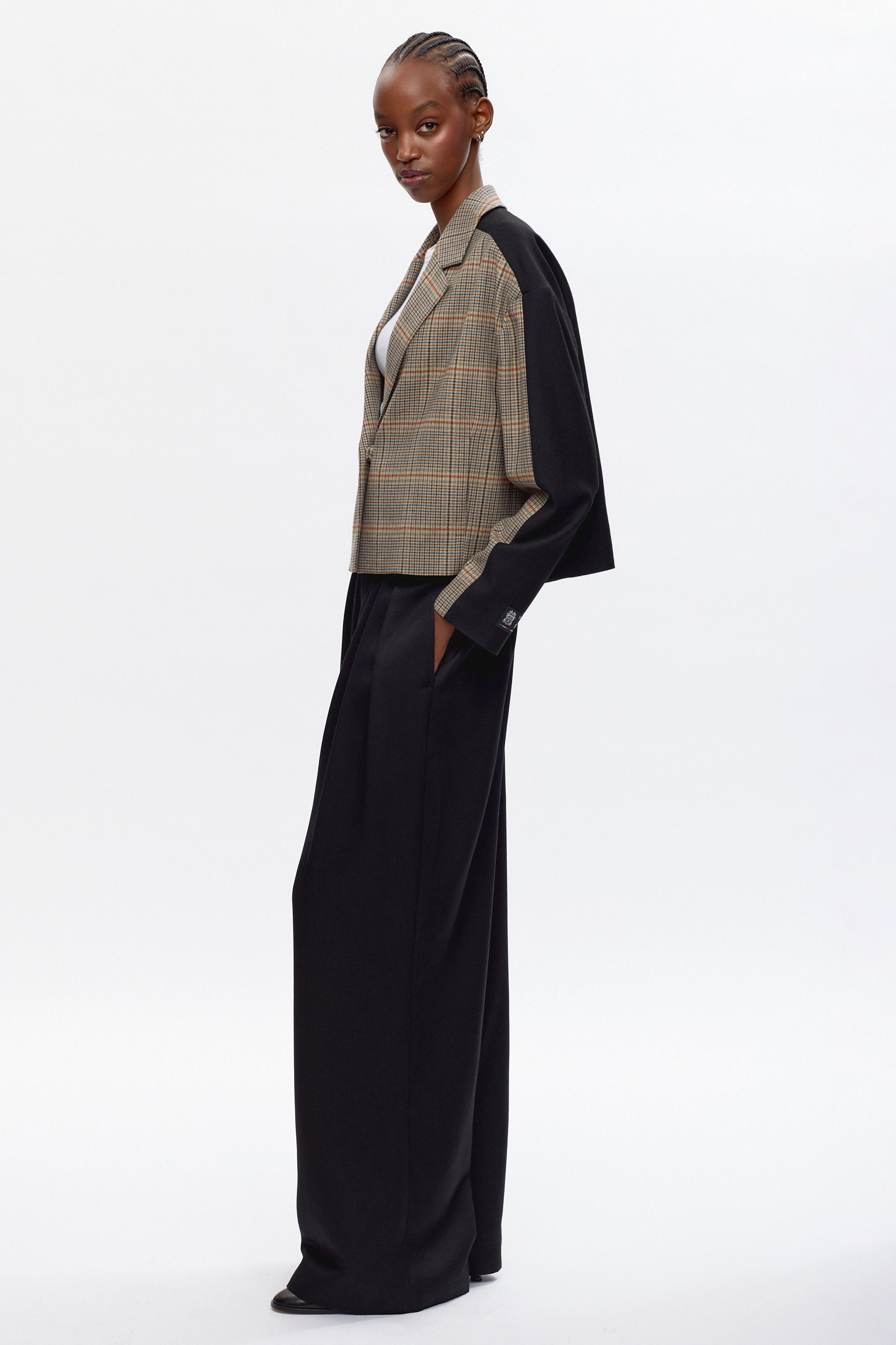 Women's Azhar Wool Blazer in 908 Jesi/Black