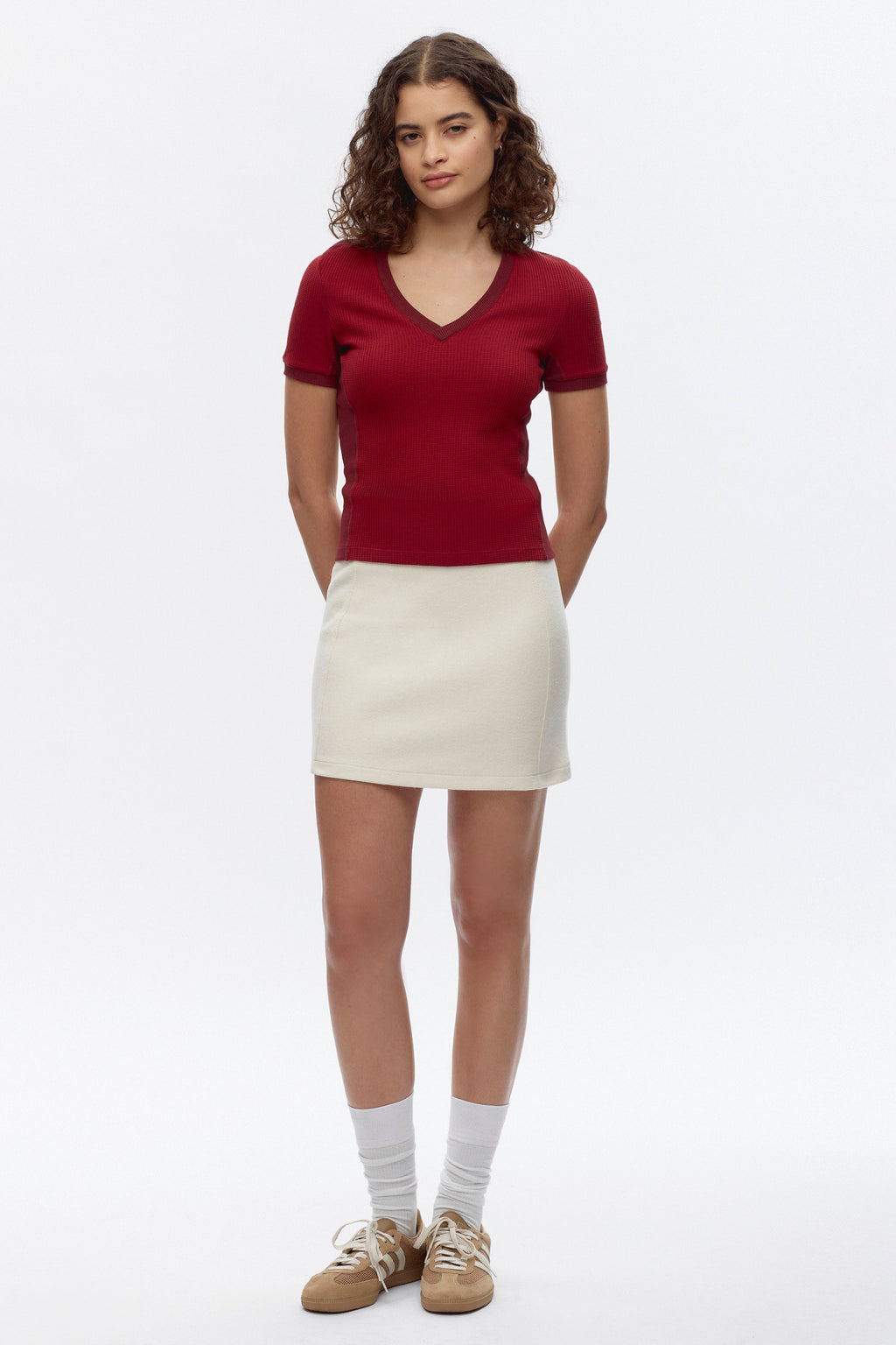 Elizabeth is 5ft 9in, a regular size S and is wearing a S.