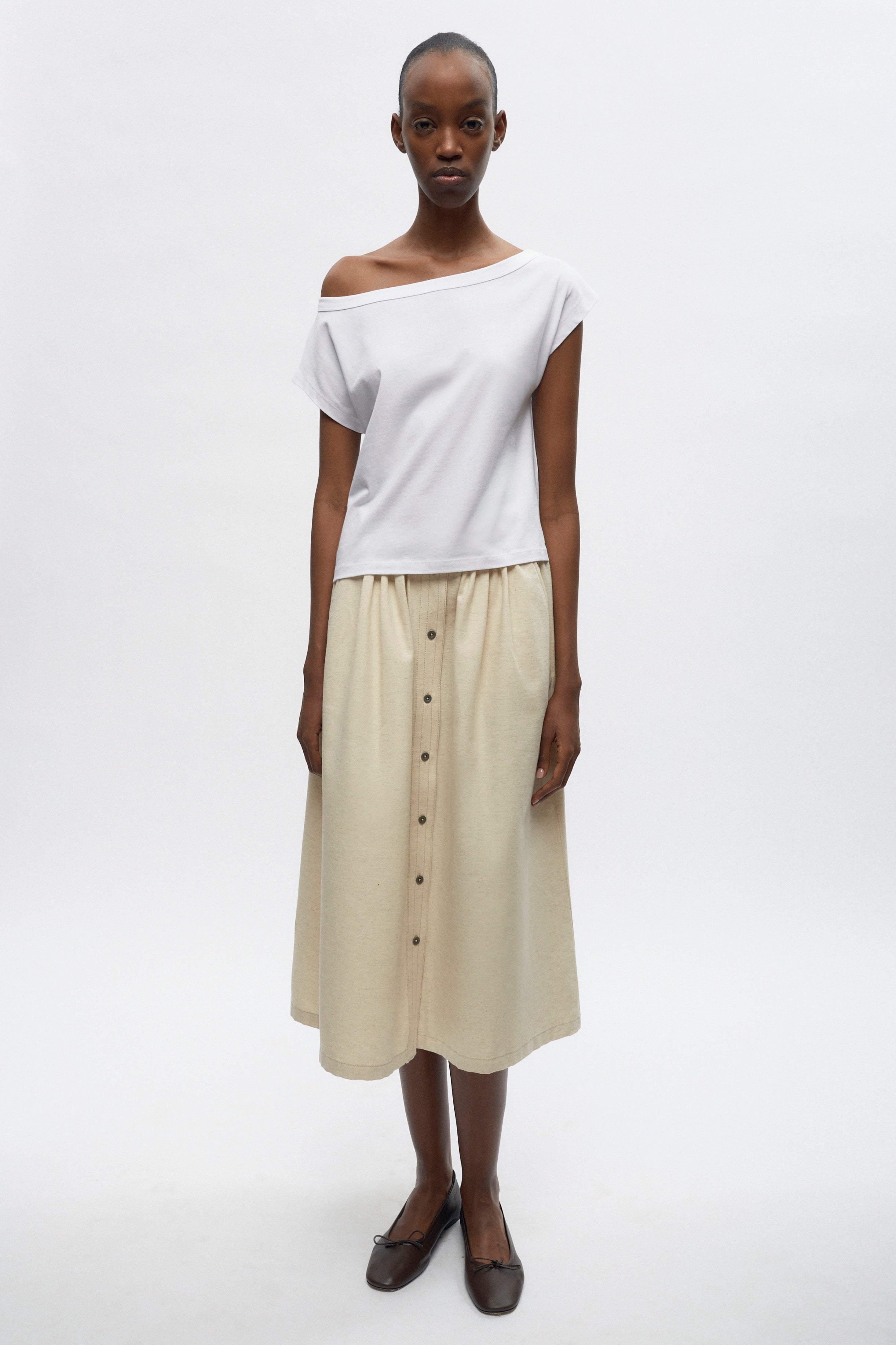 Rembo is 5ft 11in, a regular 2 and wearing a 4.