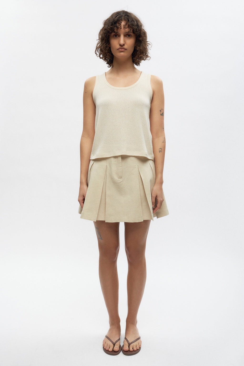 Francis is 5ft 9.5in, a regular size 4 and wearing a 4.