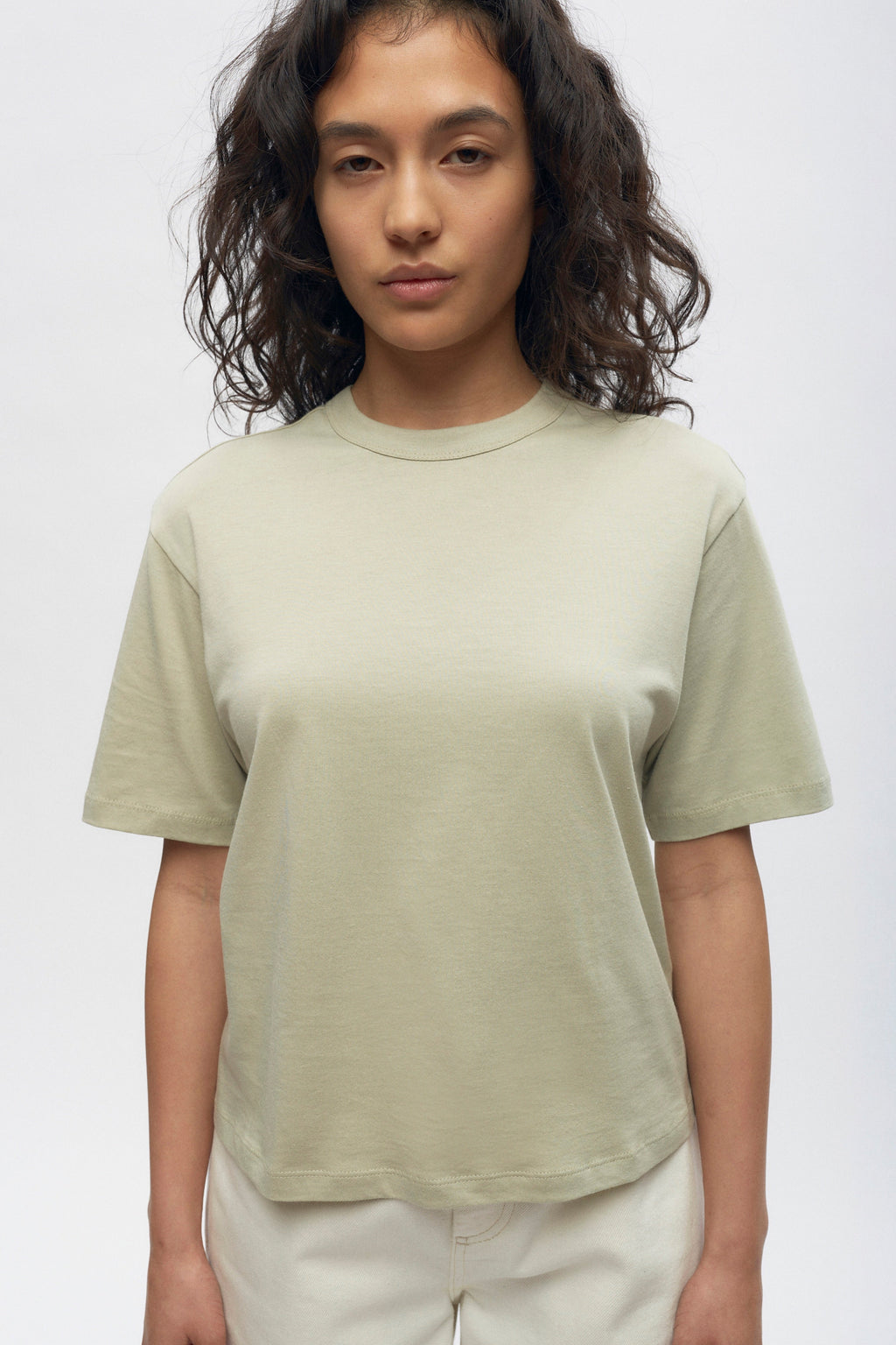 Women's Easy Crew in Dune Grass