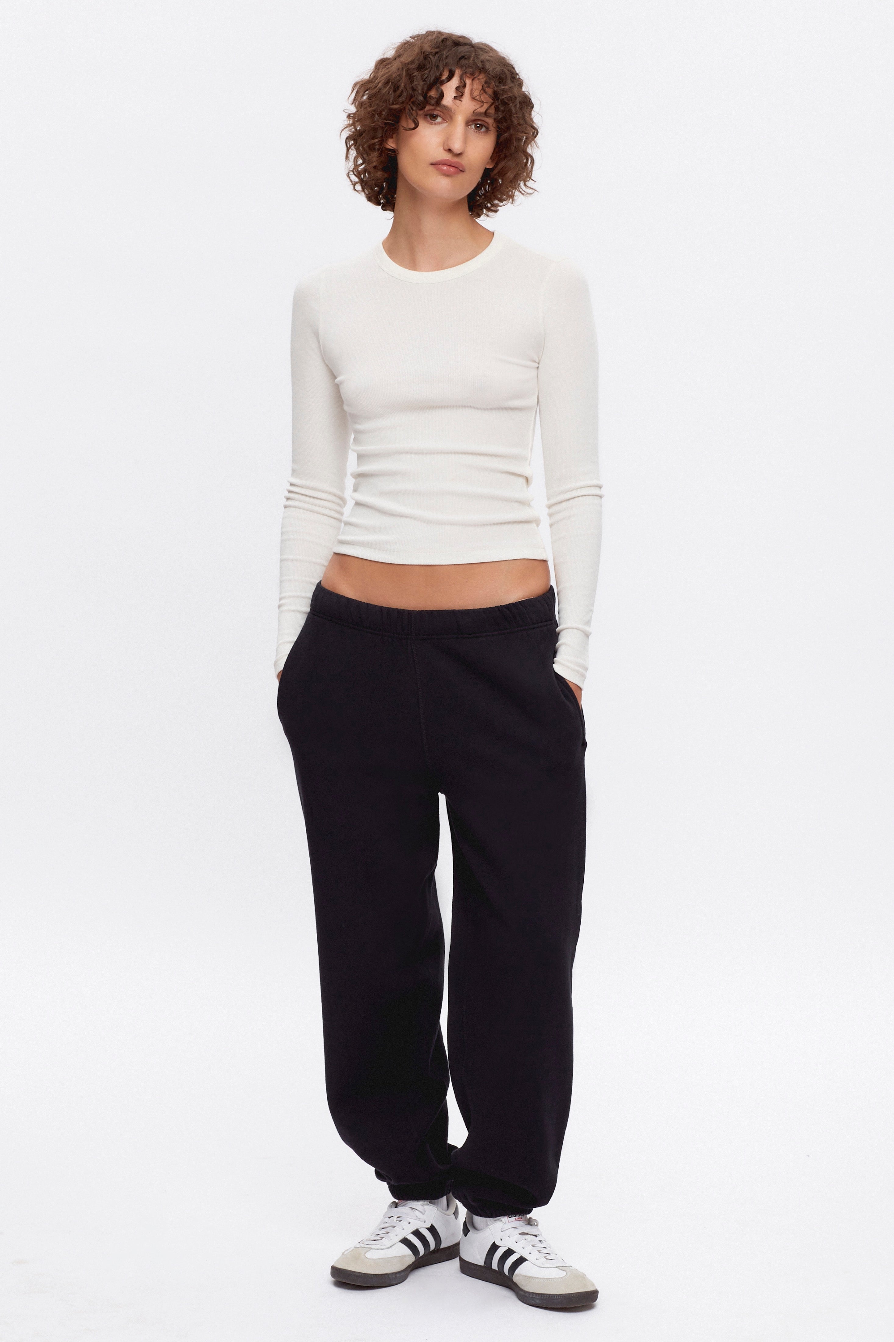 Francis is 5ft 9.5in, a regular size XS and wearing a S.