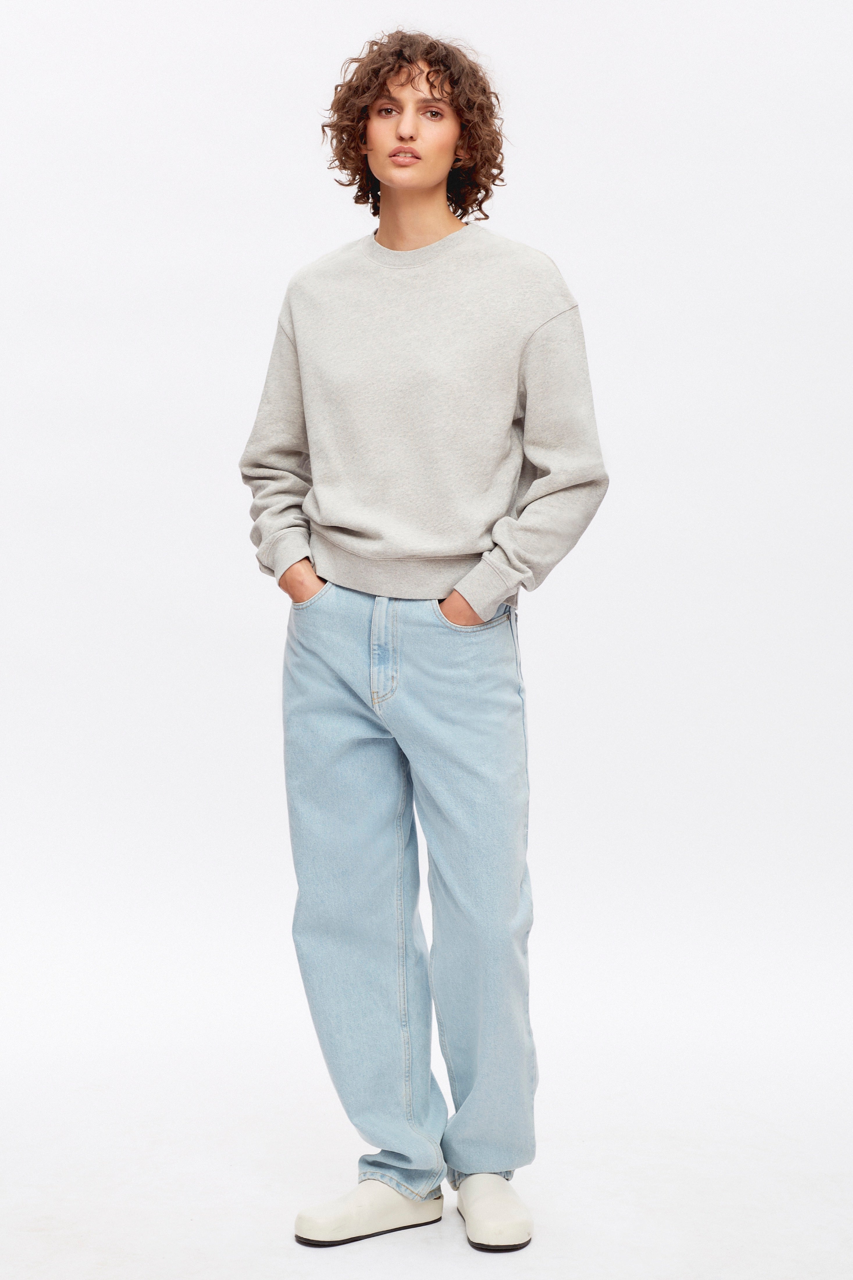 Francis is 5ft 9.5in, a regular size XS and wearing a S.