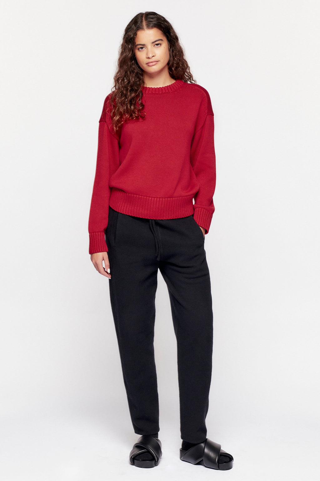 Elizabeth is 5ft 9in, a regular size S and is wearing a S.