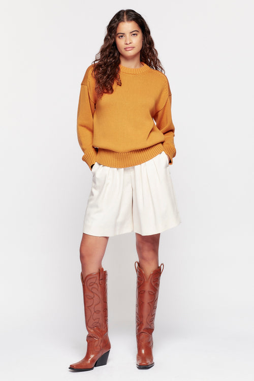 Elizabeth is 5ft 9in, a regular size S and is wearing a S.