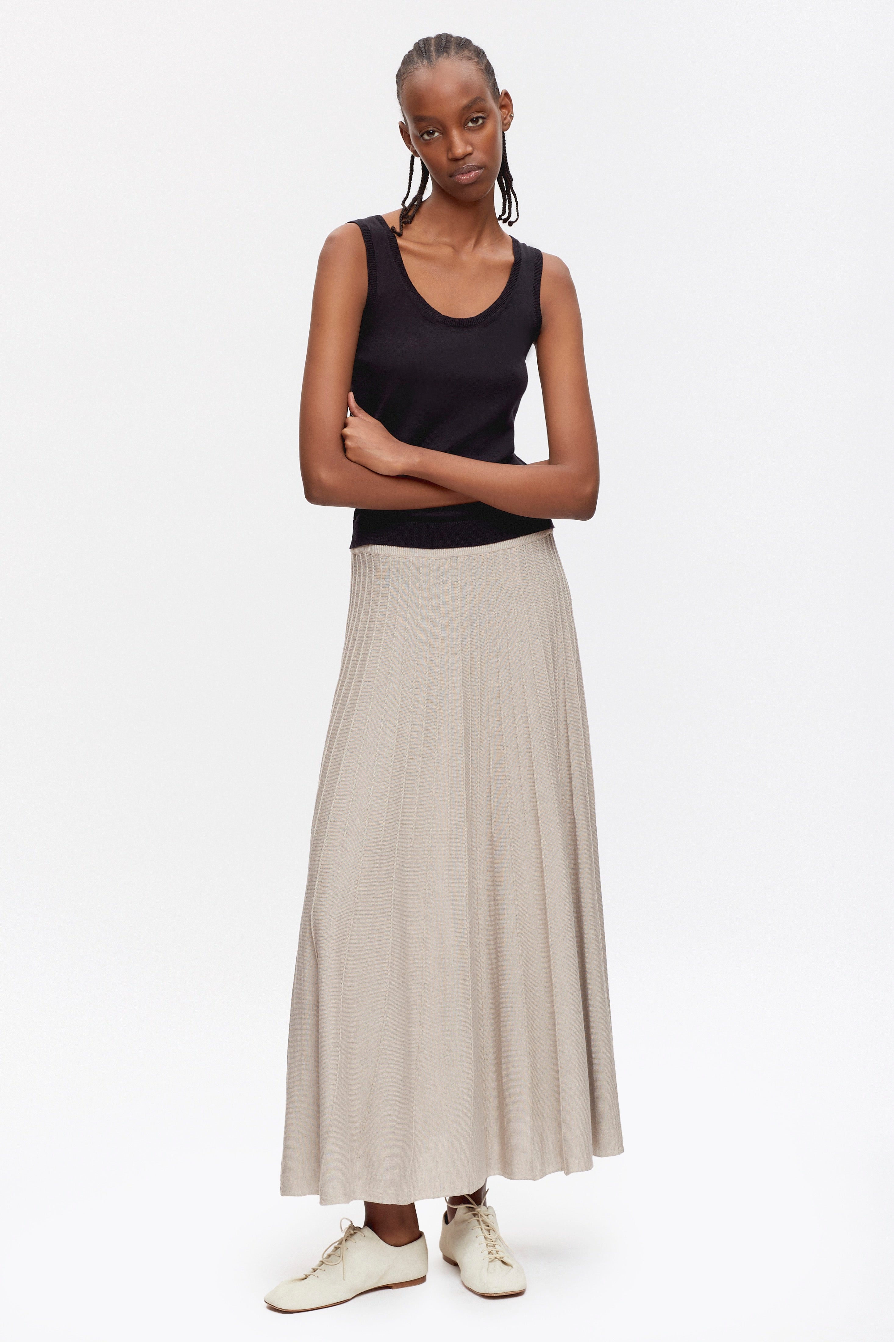 Rembo is 5ft 11in, a regular XS and wearing a XS.