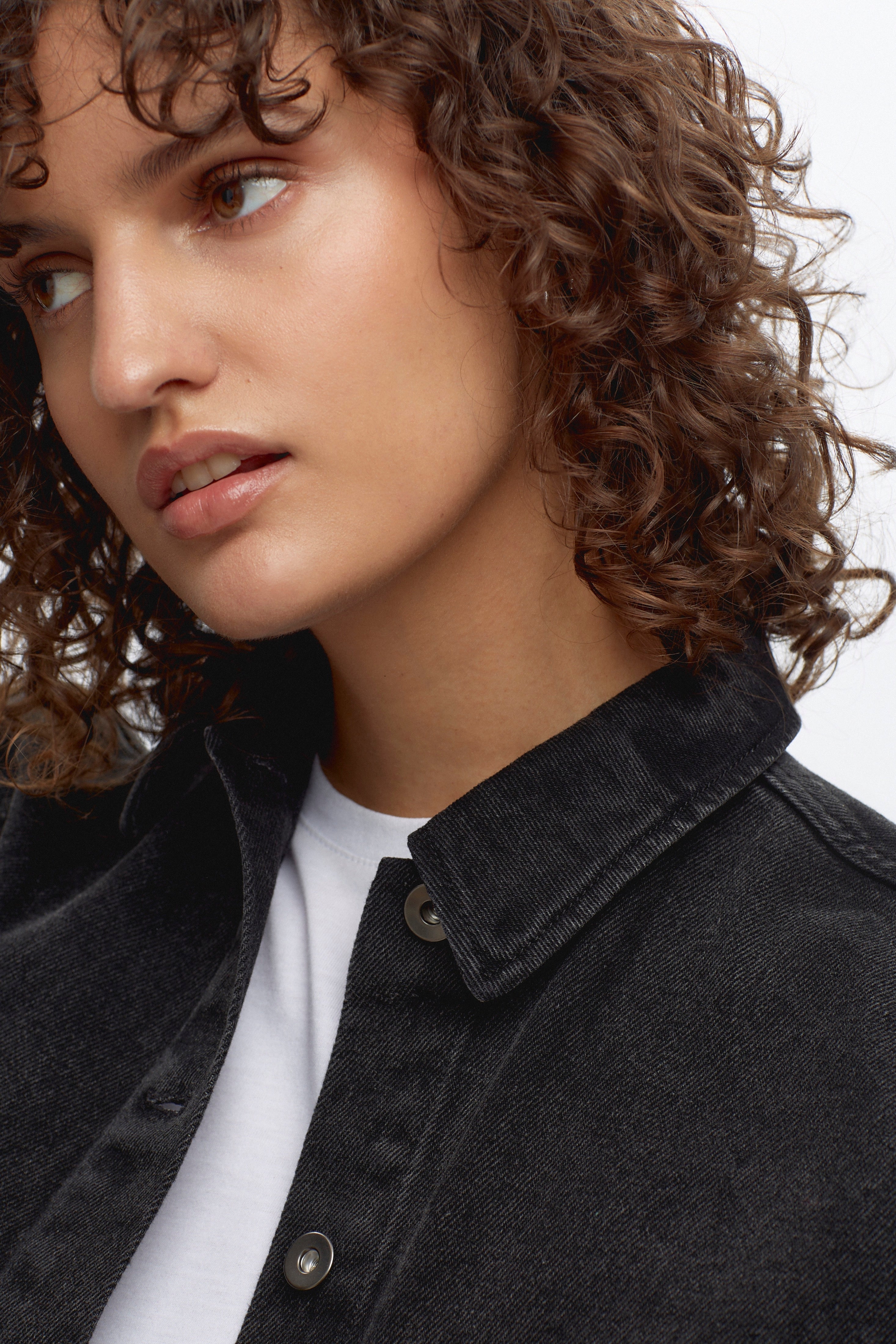 Women's Lido Denim Overshirt in Washed Black