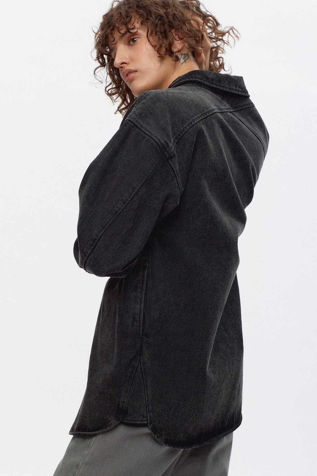 Women's Lido Denim Overshirt in Washed Black