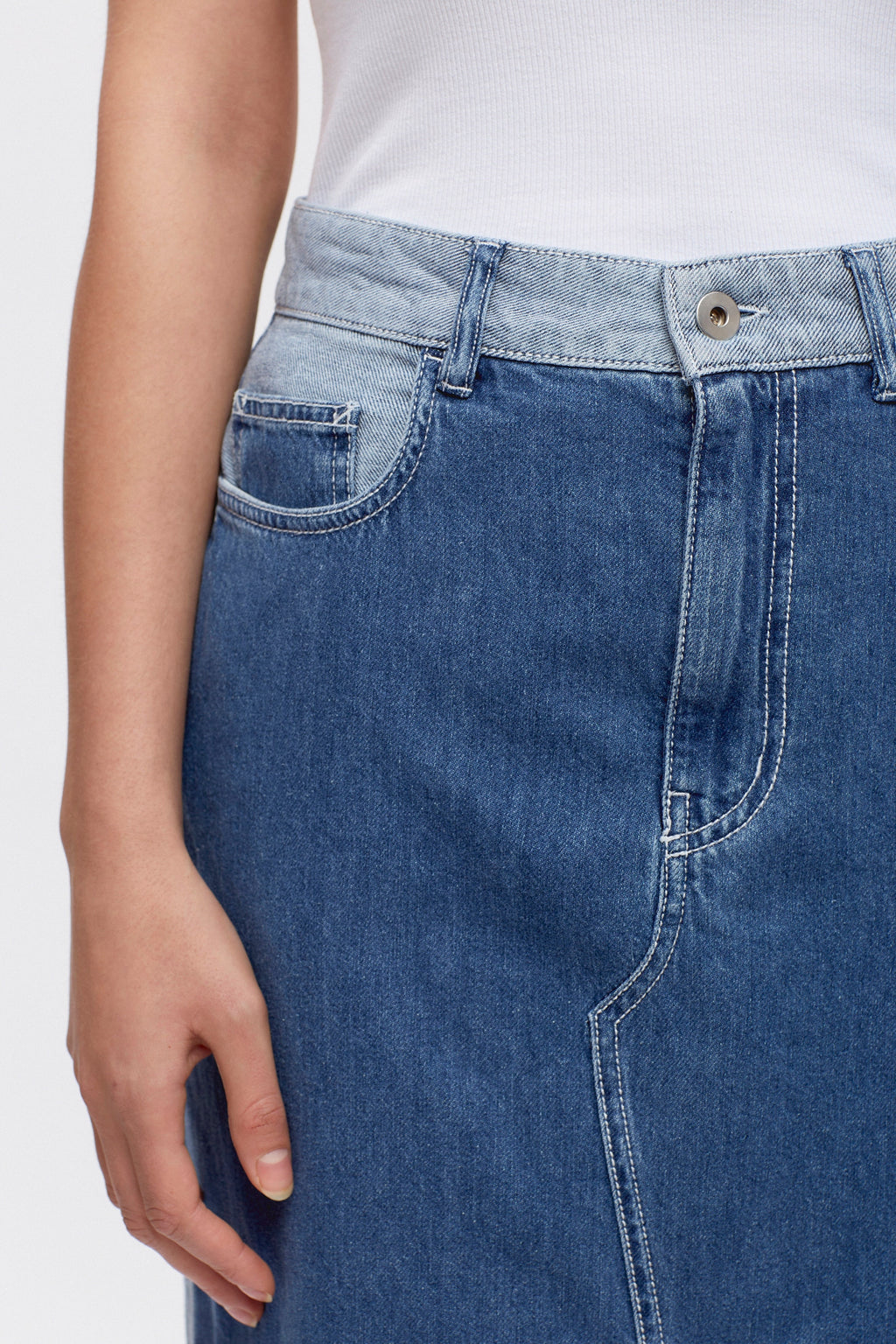 Lily Denim Skirt in Med Wash