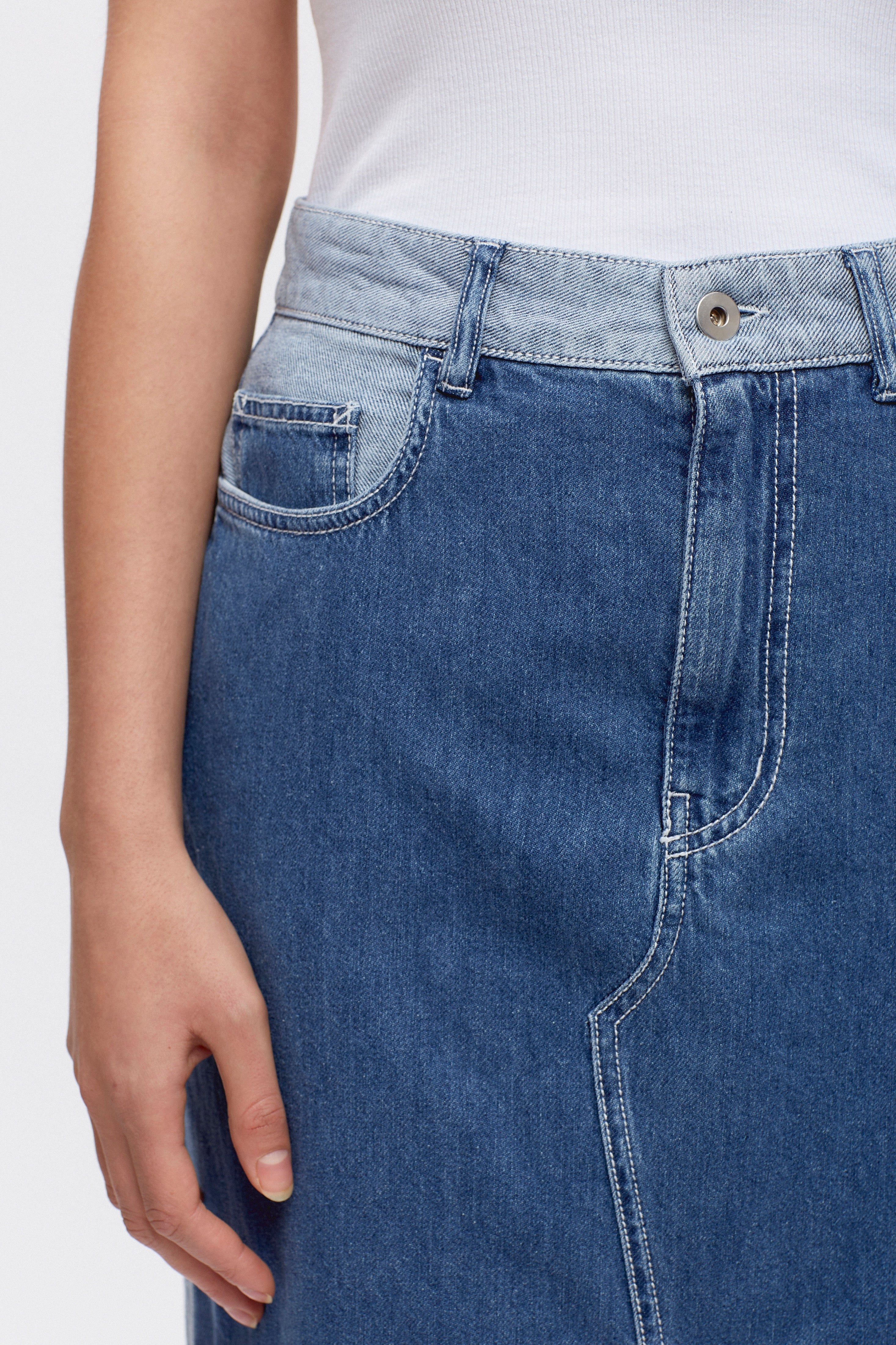 Lily Denim Skirt in Med Wash