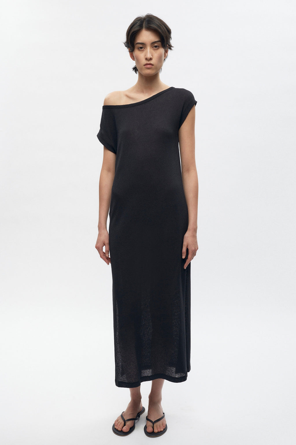 Cami is 5ft 11in, a regular size S and wearing a S.
