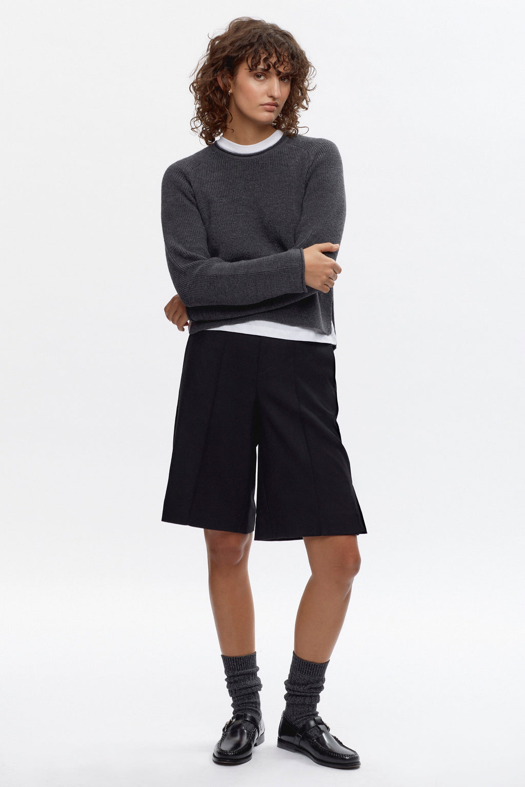 Francis is 5ft 9.5in, a regular size XS and wearing a XS.