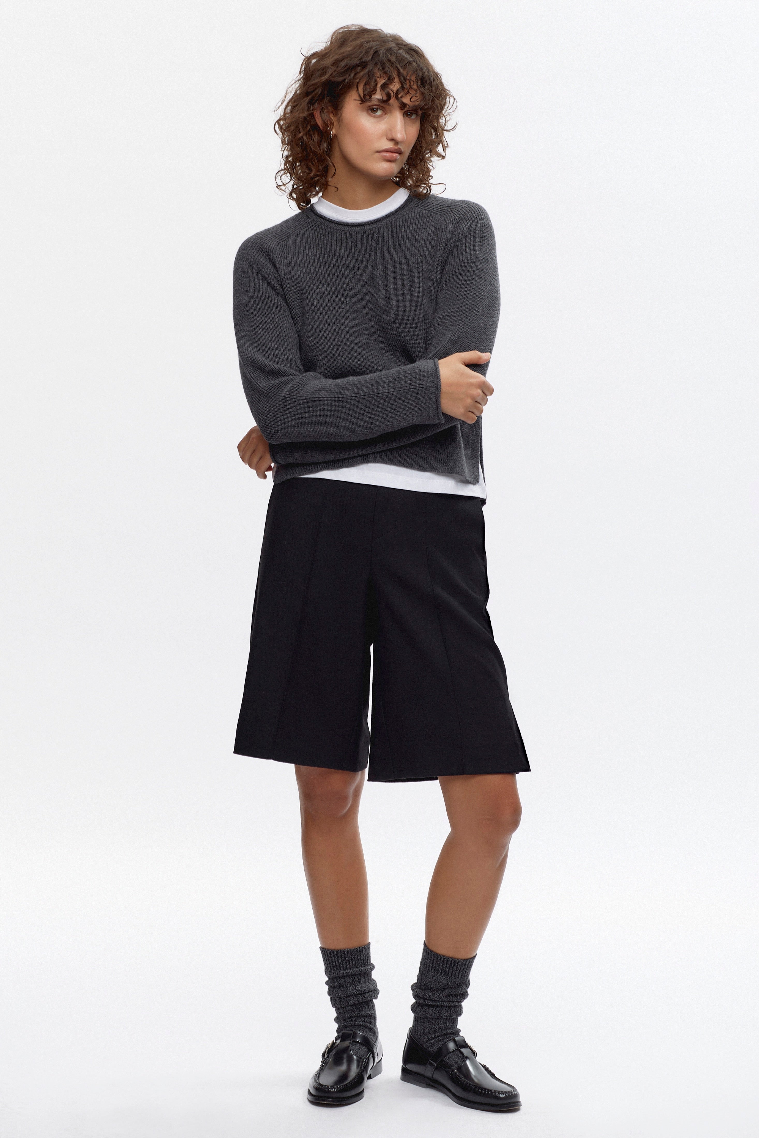 Francis is 5ft 9.5in, a regular size XS and wearing a XS.