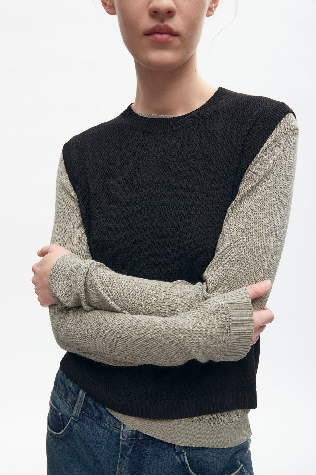 Women's Mesh Sleeveless Tee in Black