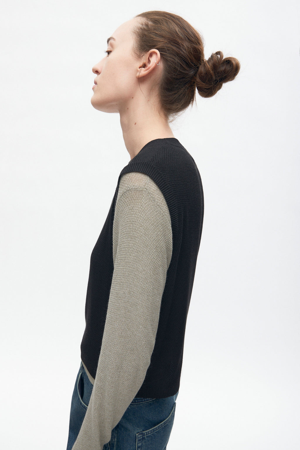 Women's Mesh Sleeveless Tee in Black