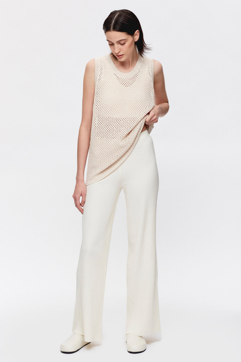 Erin is 5ft 10in, a regular size S and wearing a S.