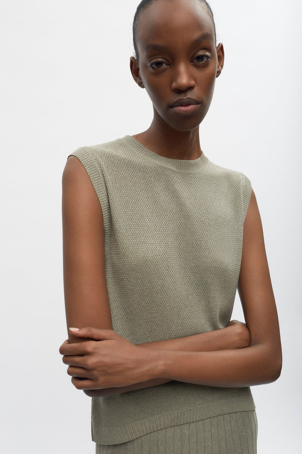 Rembo is 5ft 11in, a regular XS and wearing a S.