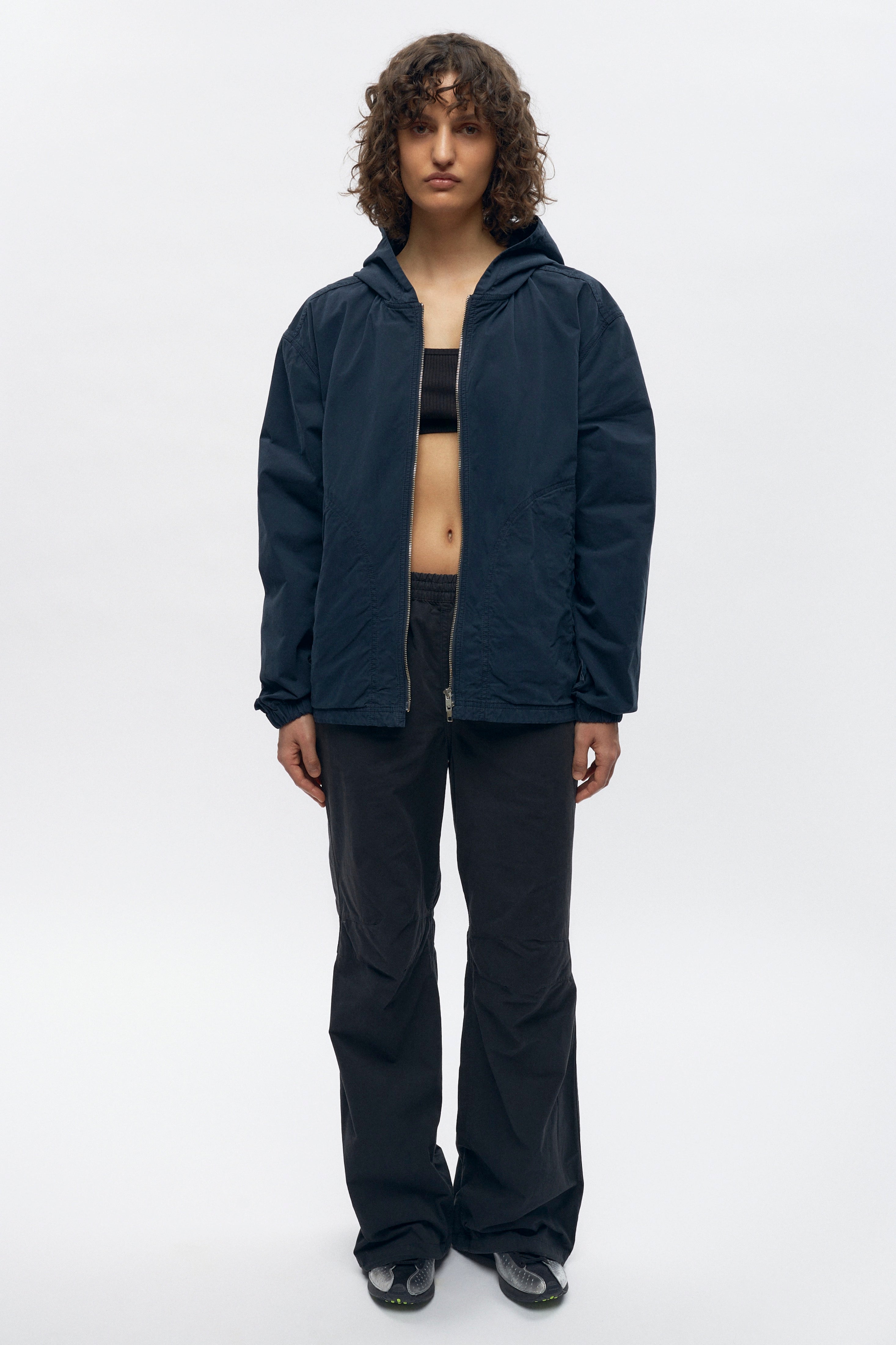 Francis is 5ft 9.5in, a regular size XS and wearing an XS.